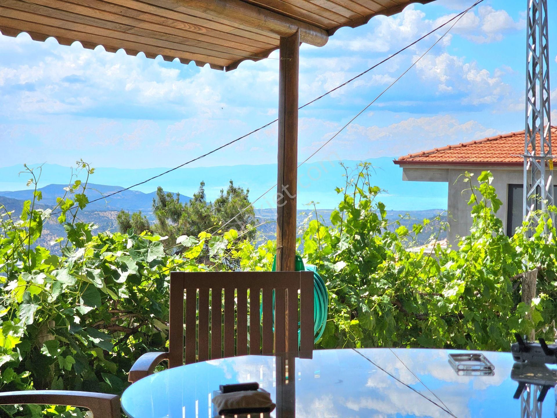 Burhaniye'de Doğanın Kalbinde Deniz Manzaralı Satılık Taş Ev - Görsel 13