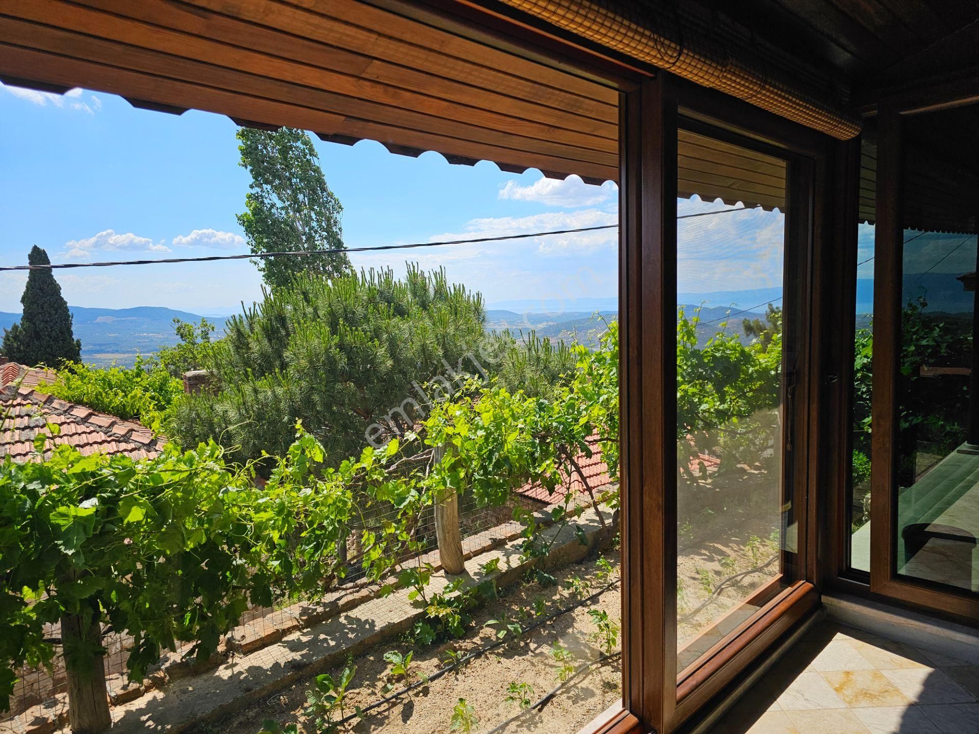 Burhaniye'de Doğanın Kalbinde Deniz Manzaralı Satılık Taş Ev - Görsel 12