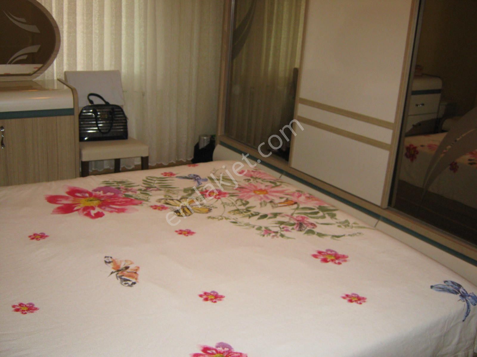 Bahçelievler Soğanlı Muhratlığı Yakını Satılık Deprem Sonrası 15 Yıllık Asansörlü 2+1 Kat.2 Satılık - Görsel 3