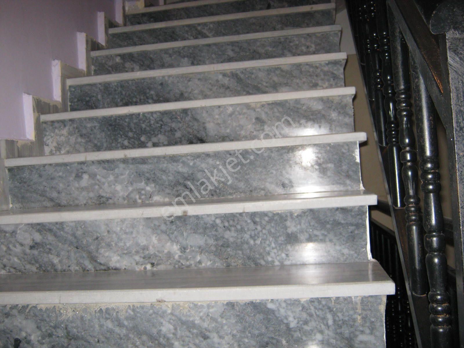 Bahçelievler Soğanlı Muhratlığı Yakını Satılık Deprem Sonrası 15 Yıllık Asansörlü 2+1 Kat.2 Satılık - Görsel 12