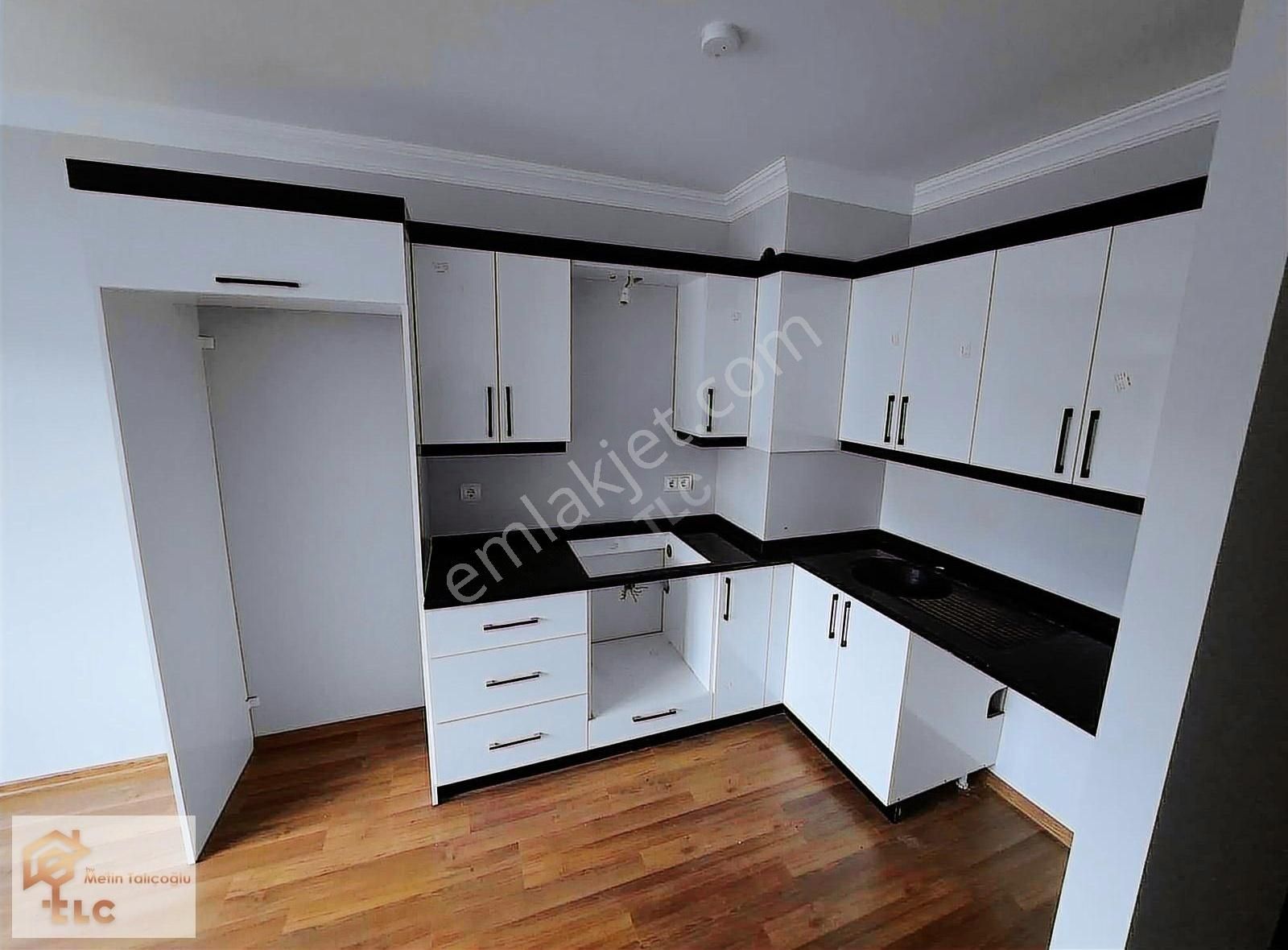 Tlc Gayrimenkulden Aksuda 1+1 Dublex Daire
