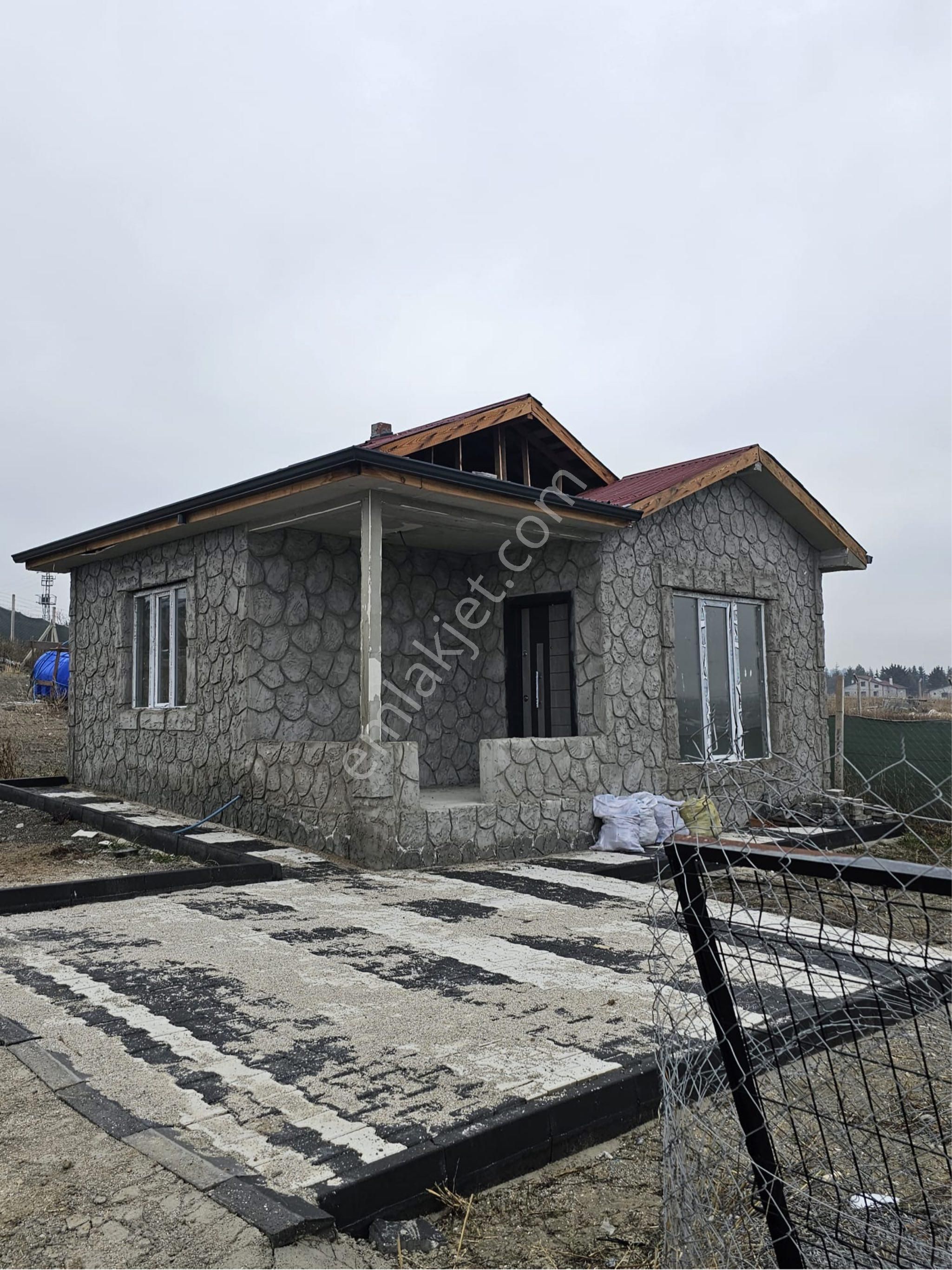Bedava Fiyata Maliyetinin Çok Altında Evli Bahçe