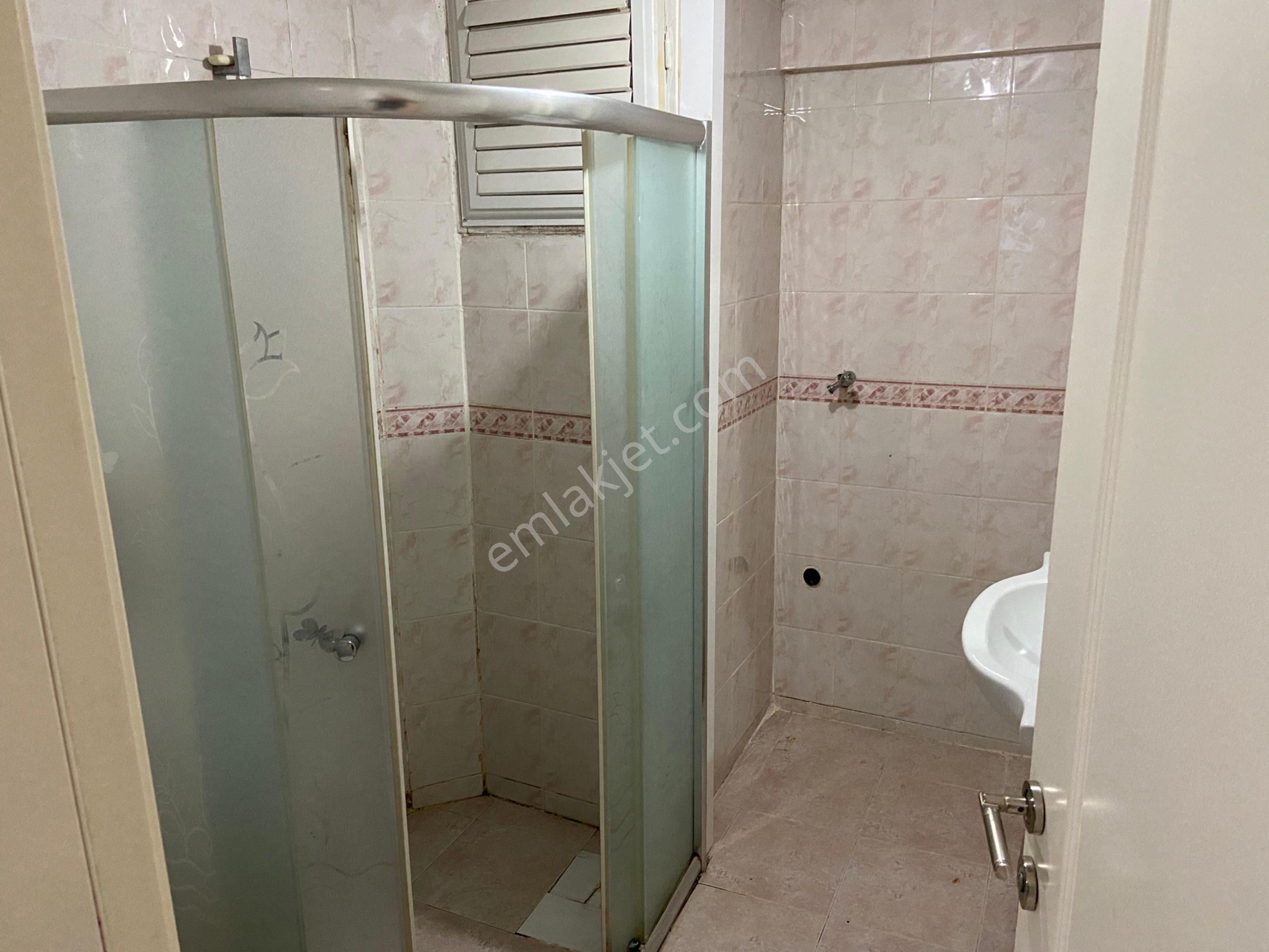 Hastaneler Okullar Marketler Caddeler Metro Ulaşım - Görsel 7