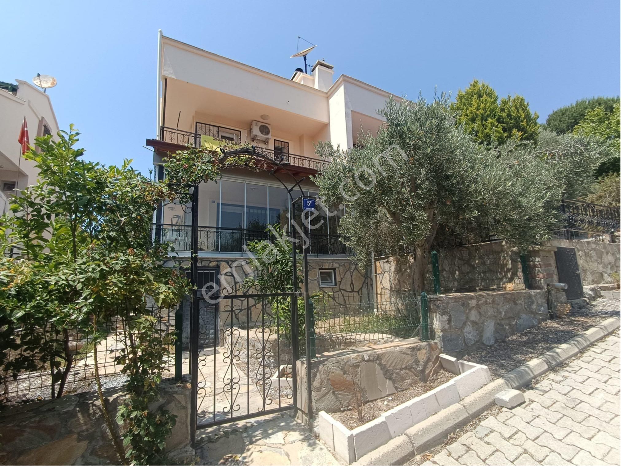Soğucak Havuzlu Sitede Kelepir Yazlık 3+1