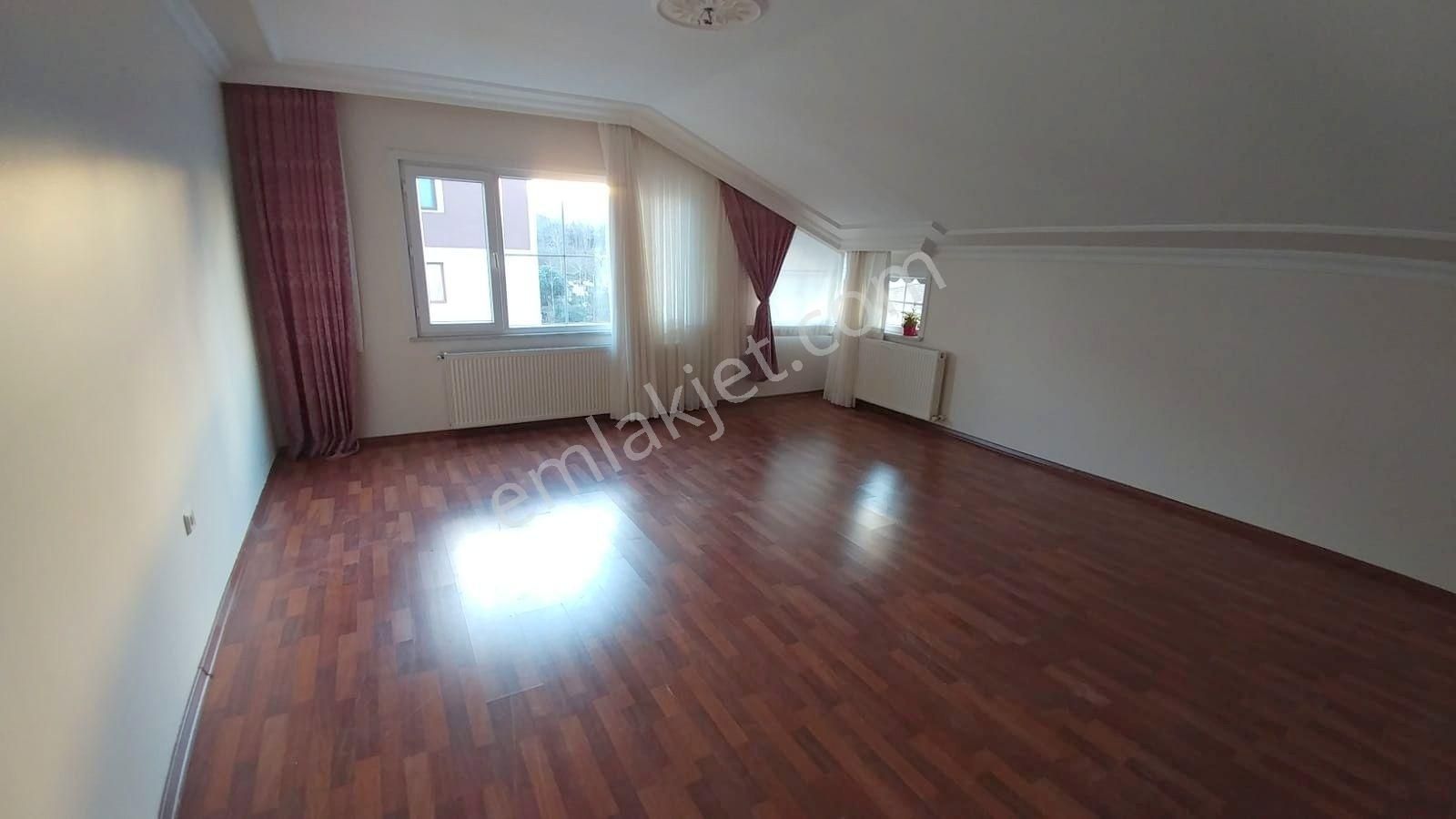 Kavacık Kaptanlar'da 150m2 Eşyalı Temiz Daire - Görsel 14