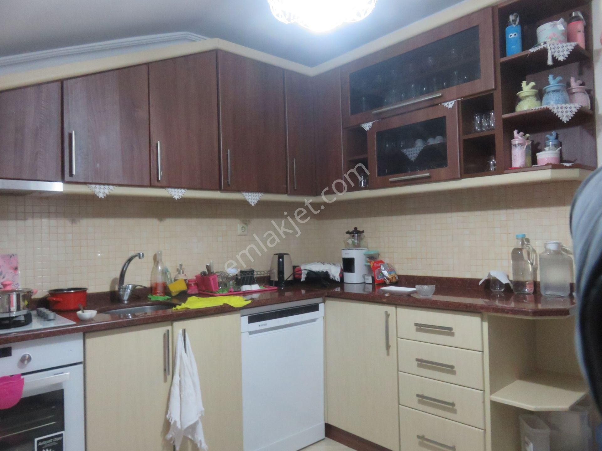 Kavacık Kaptanlar'da 150m2 Eşyalı Temiz Daire - Görsel 11