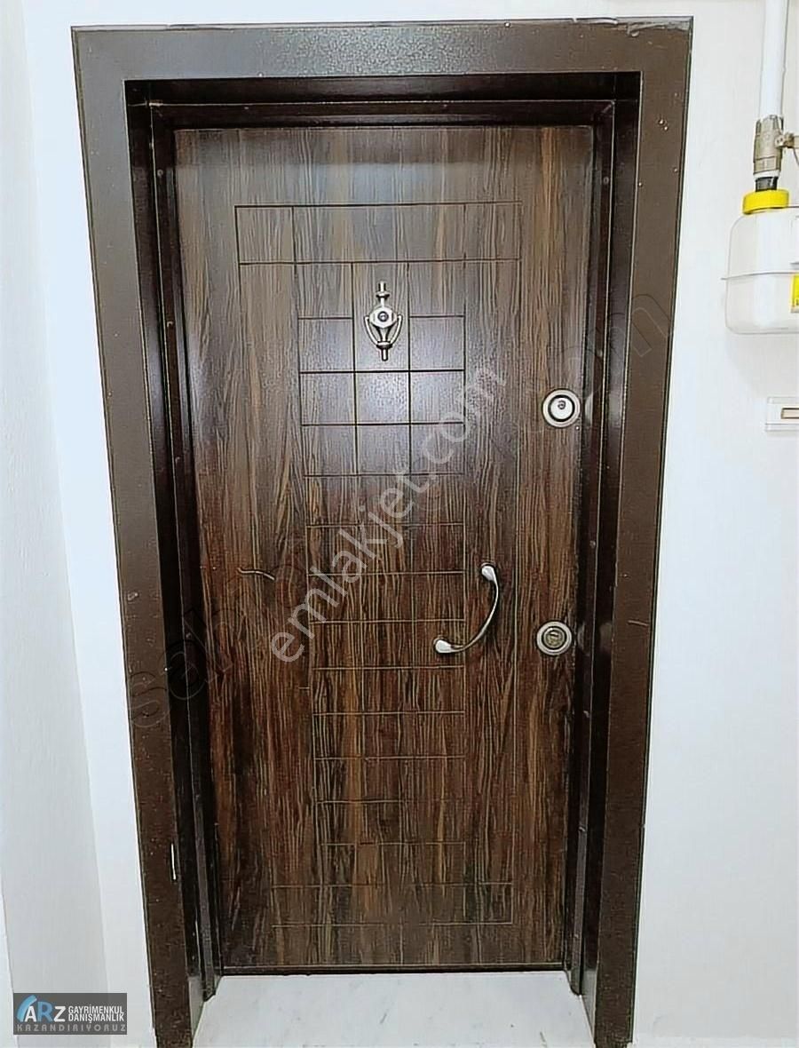 Çarşıda Full Yeni Yapılı 3+1 Asansörlü Arakat Daire