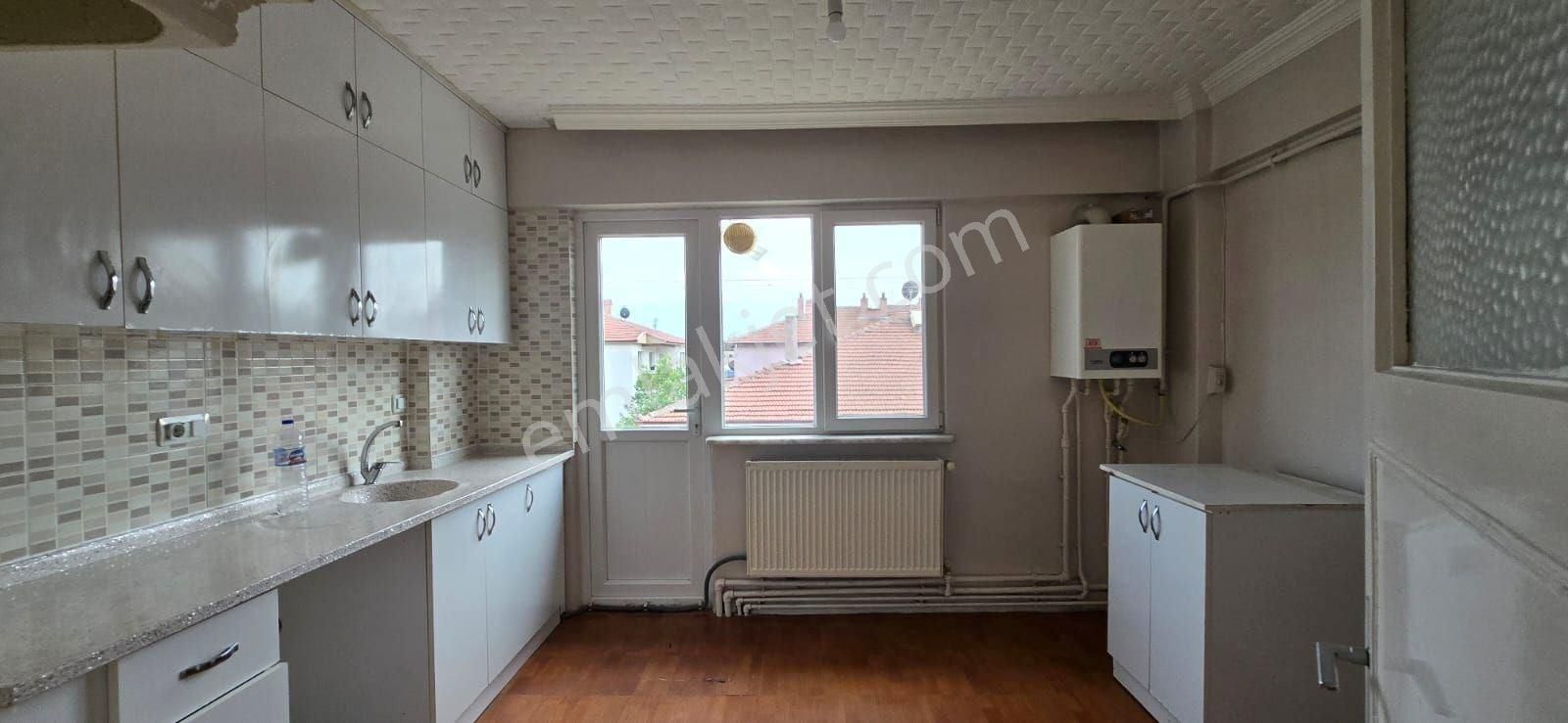 Kültür Mahallesin'de Kiralık 3+1 Daire Altın Emlak'tan
