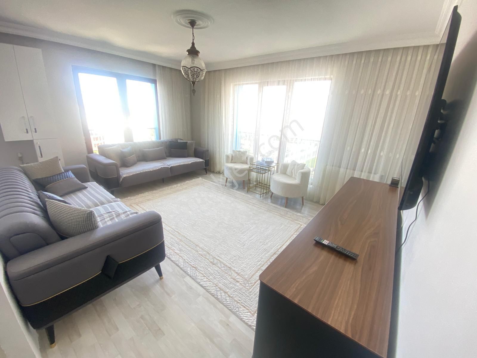 Pusula İnş.tan Habipler Mah.site İçerisinde 85m2 2+1 9 Kat Daire