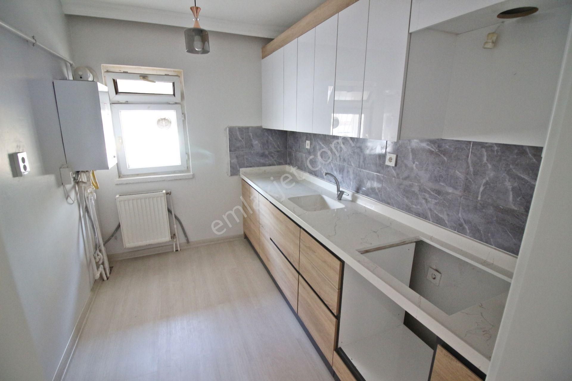 Etimesgut Merkez'de 2+1 Ful Yapılı Ön Cephe Daire