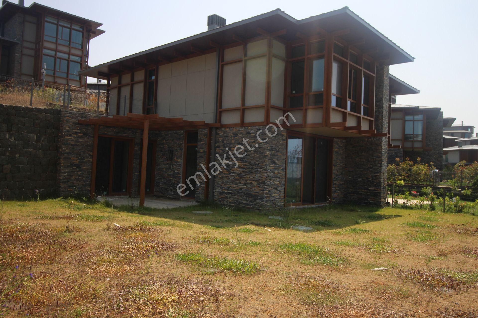 Pro'dan Düşler Vadisi'nde Satılık Natamam Villa
