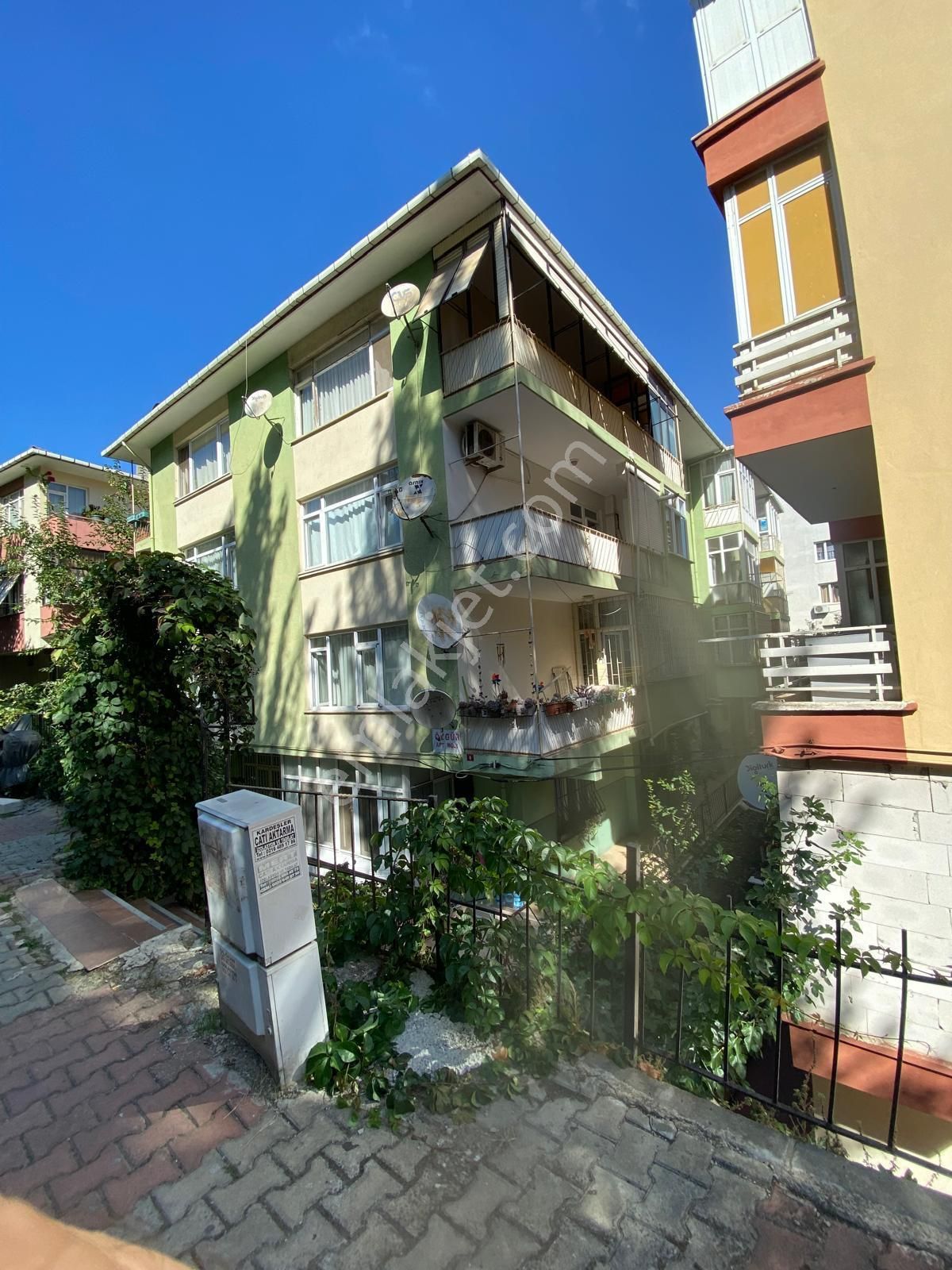 Adatepe Merkezde 3+1 Satılık Daire