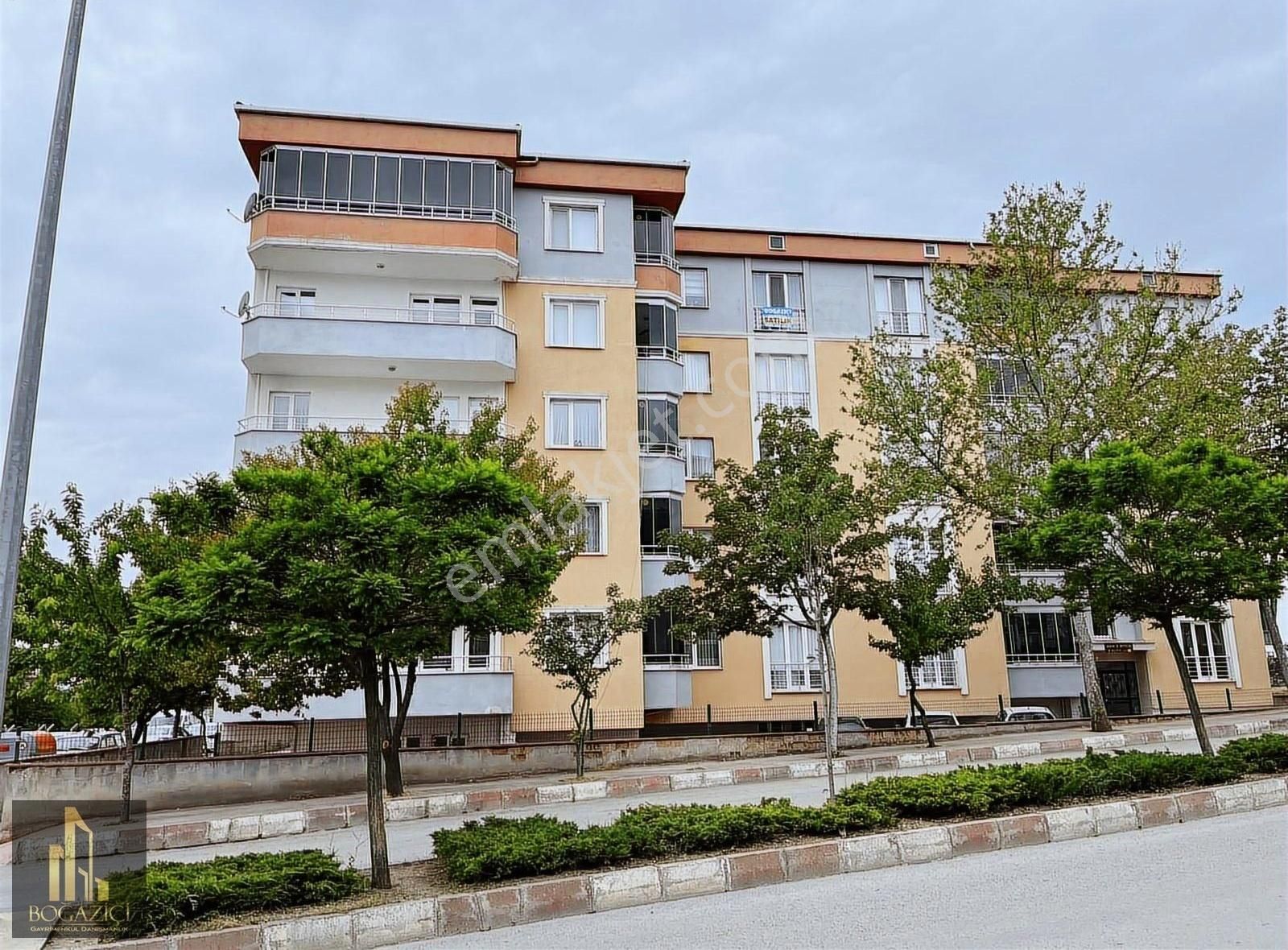 //boğaziçi Emlak//bahçelievler Mah.3+1 Daire//merkezi Konumda//