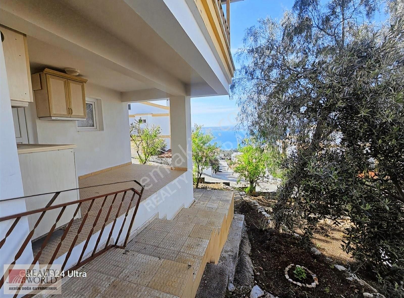 Didim Akbük'de Deniz Manzaralı Acil Satılık Müstakil Villa - Görsel 23