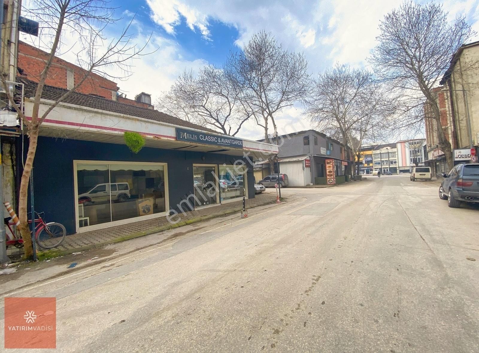İnegöl Mahmudiye Mah. 178 M2 Arsa Üzeri Satılık İş Yeri