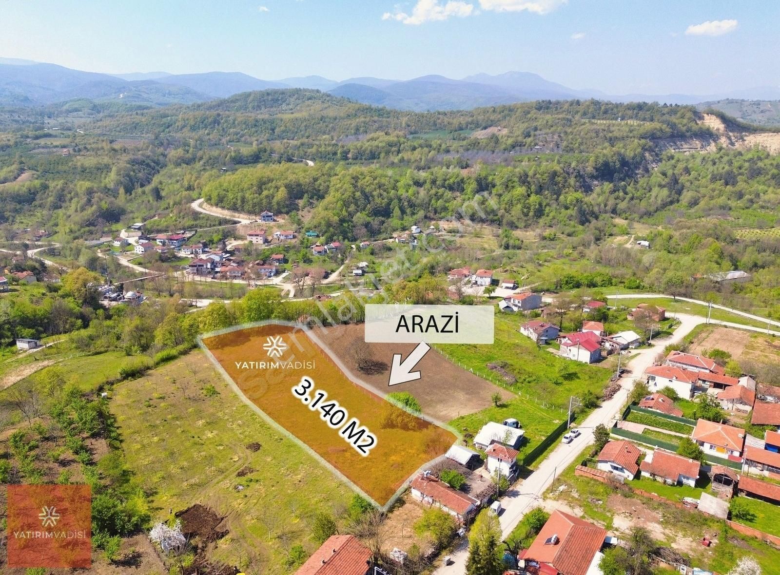 İnegöl'de 3 Villalık 3000 M2 Mükemmel Konumda Satılık Arsa