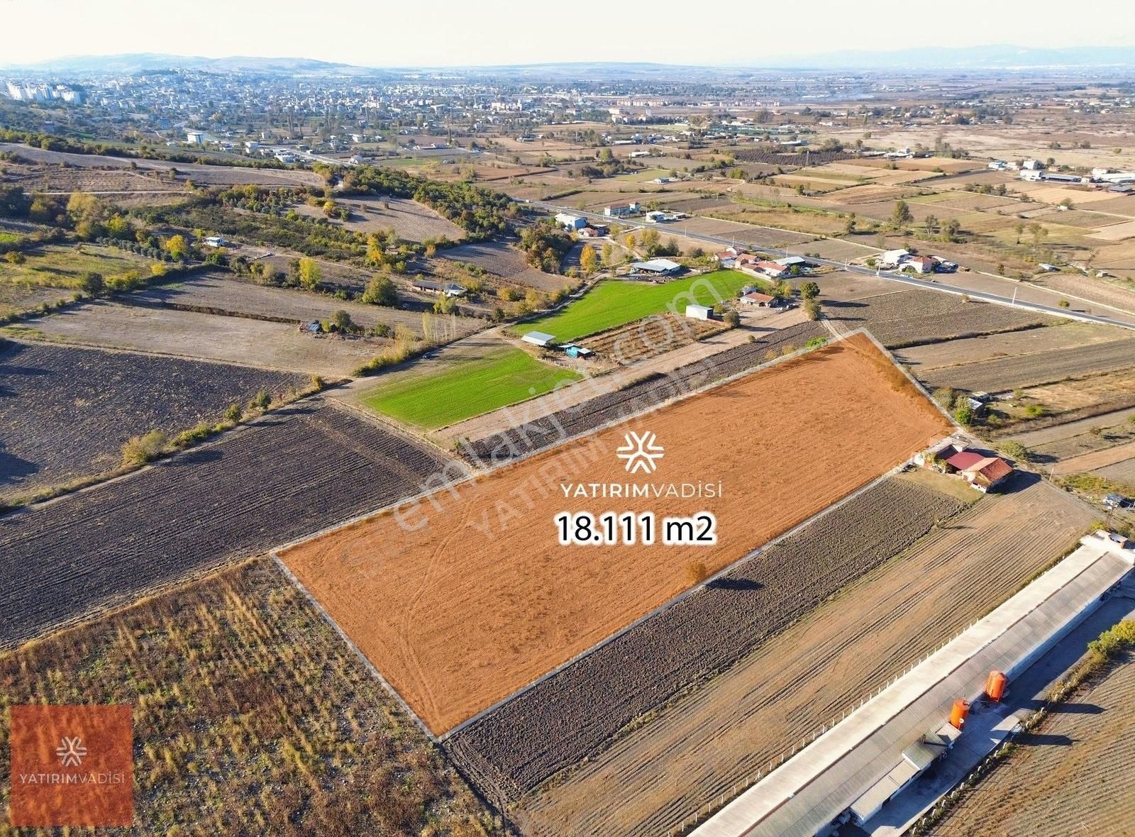 Mkp Lalaşahin'de Resmi Yolu Olan Müstakil Tapulu 18.111 M2 Tarla