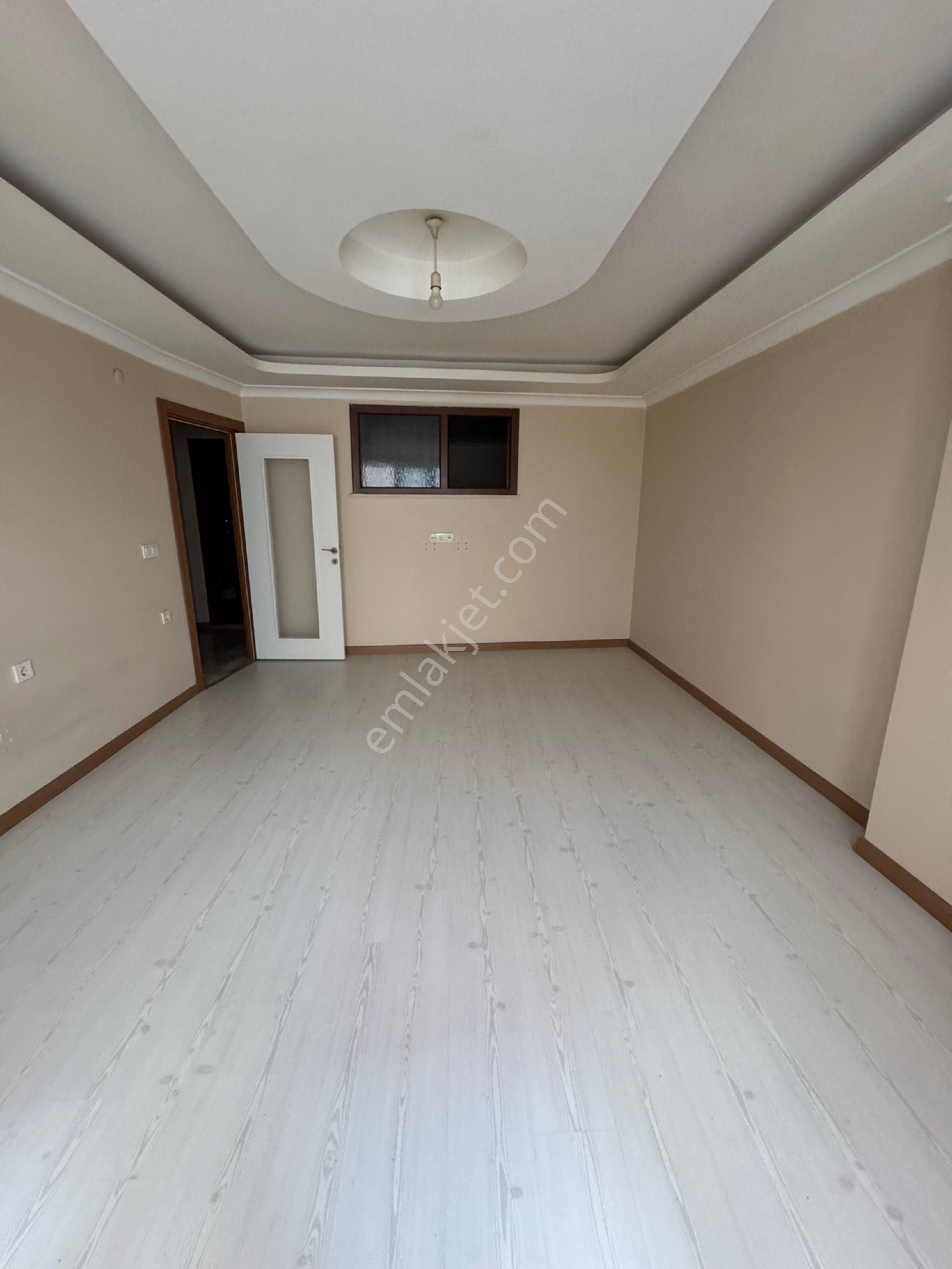 İncirtepe Mah Muhtarlığın Dibinde Kiralık 2+1 Asansörlü Arakat Daire