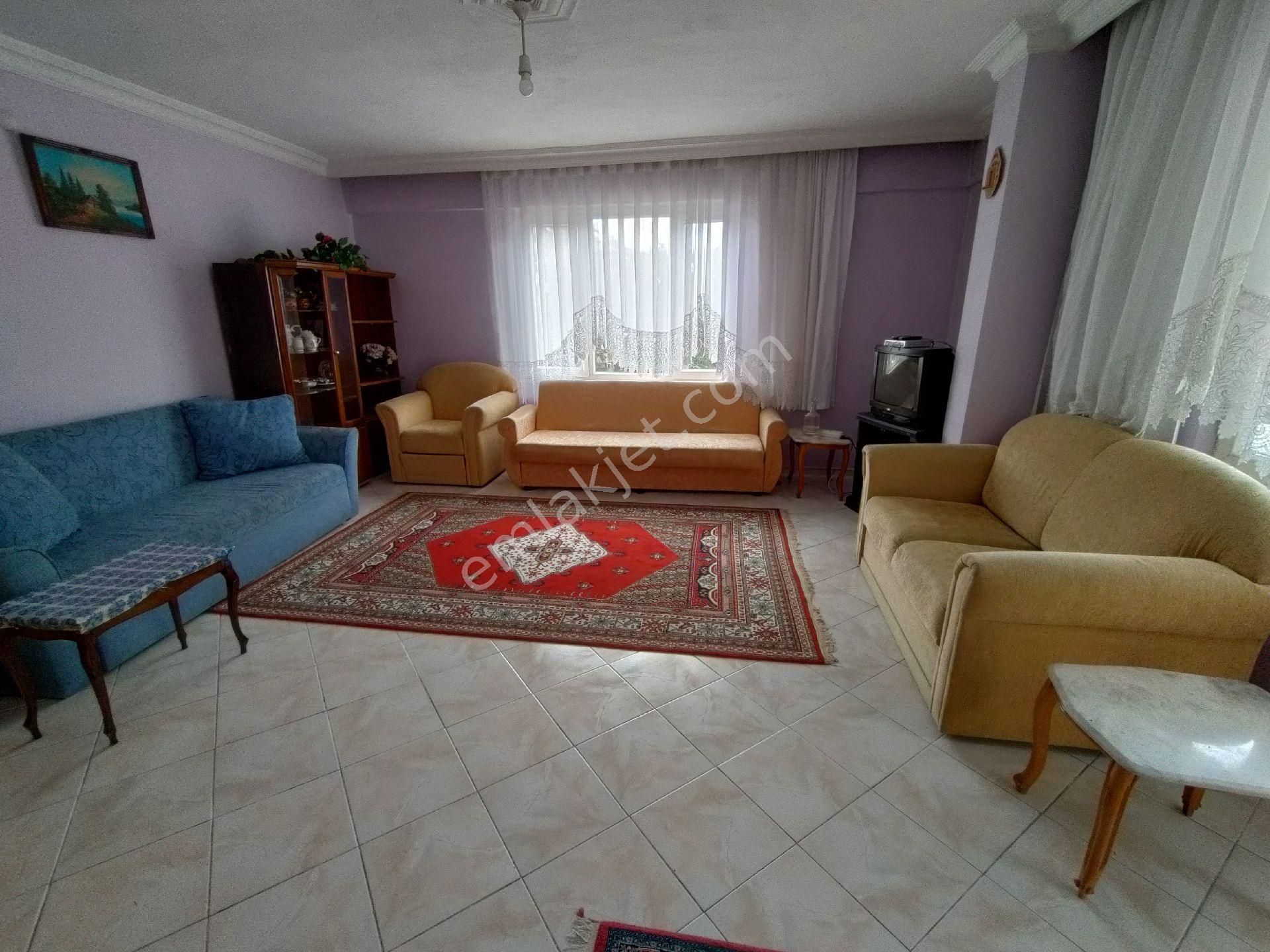 Edremit Akçay İkizçay Sevgi Köprüsü Karşısında Devamlı Kiralık Eşyalı Daire