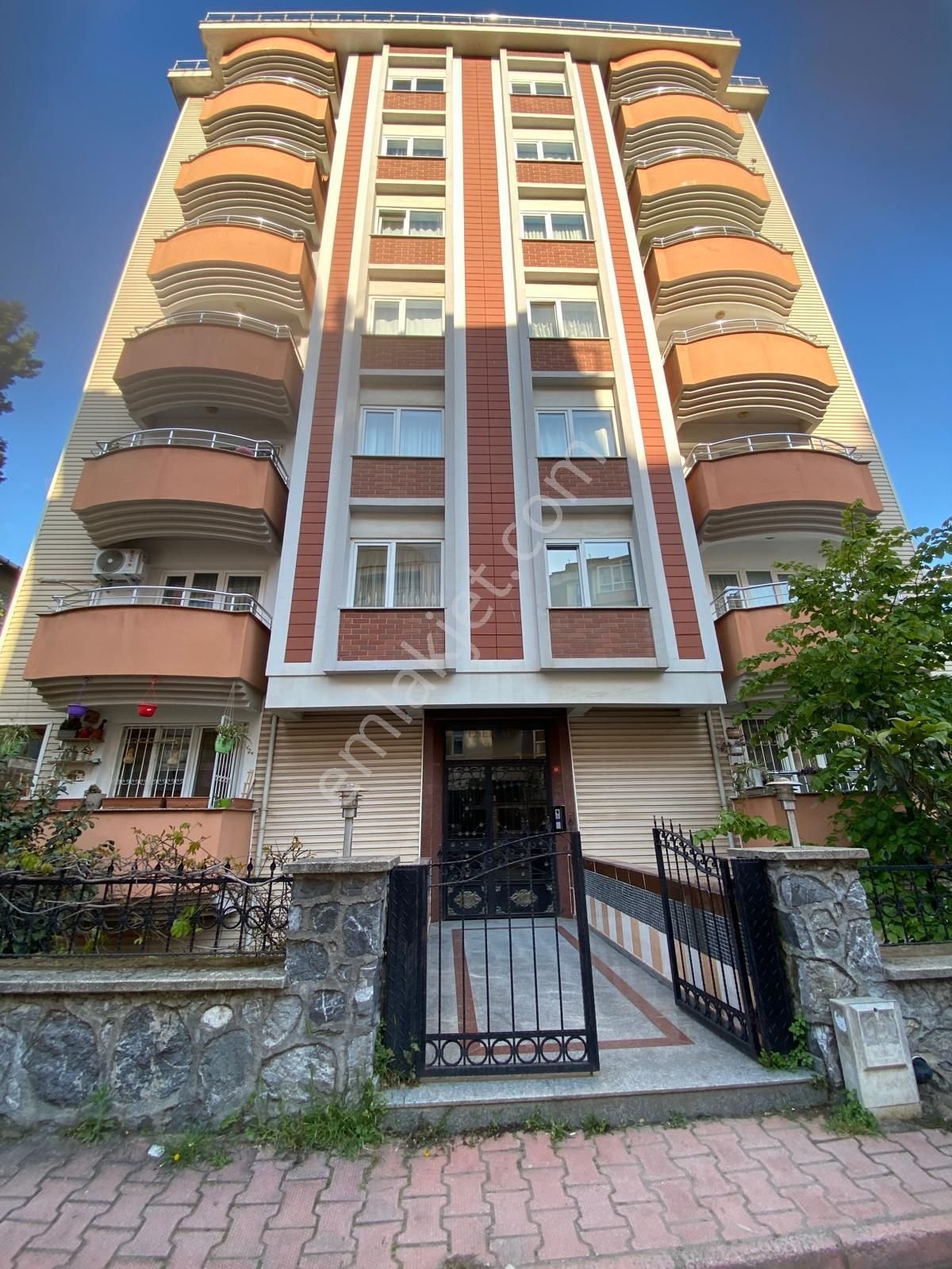 Karlıktepe Mah Satılık 4+2 Dubleks Daire