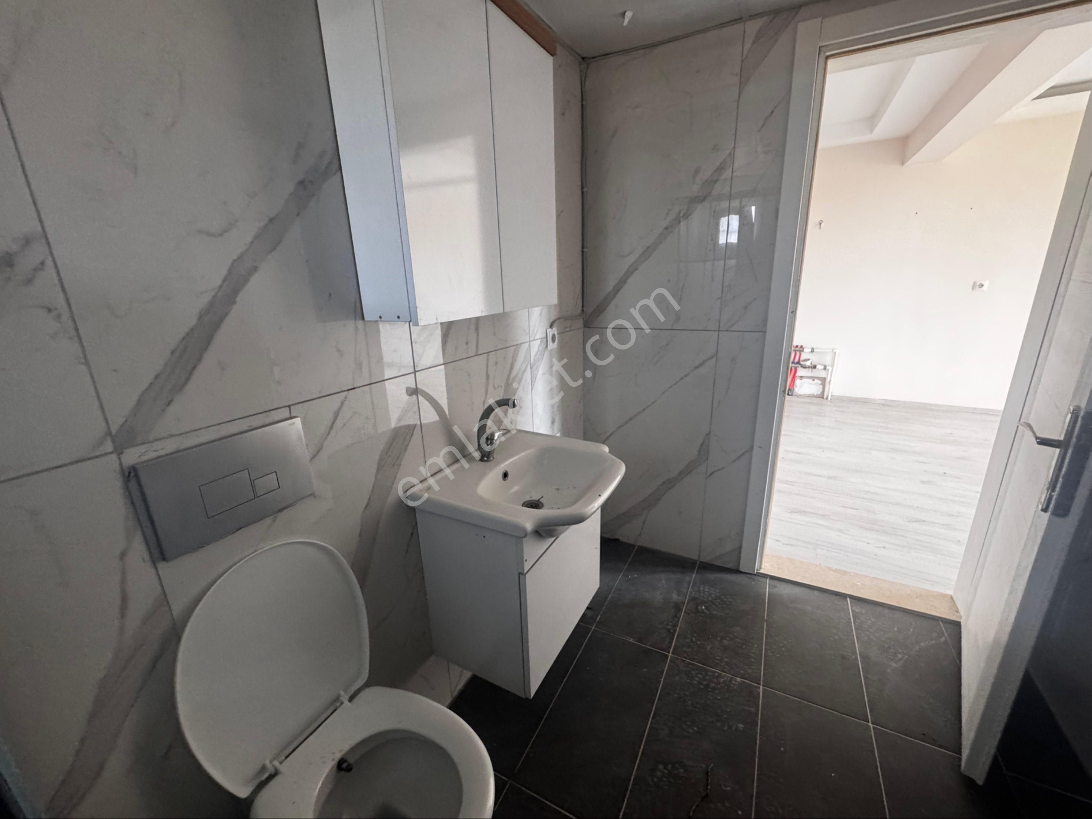 Berkay Emlaktan Sümer Mahallesinde Kiralık 1+1 Daire - Görsel 17