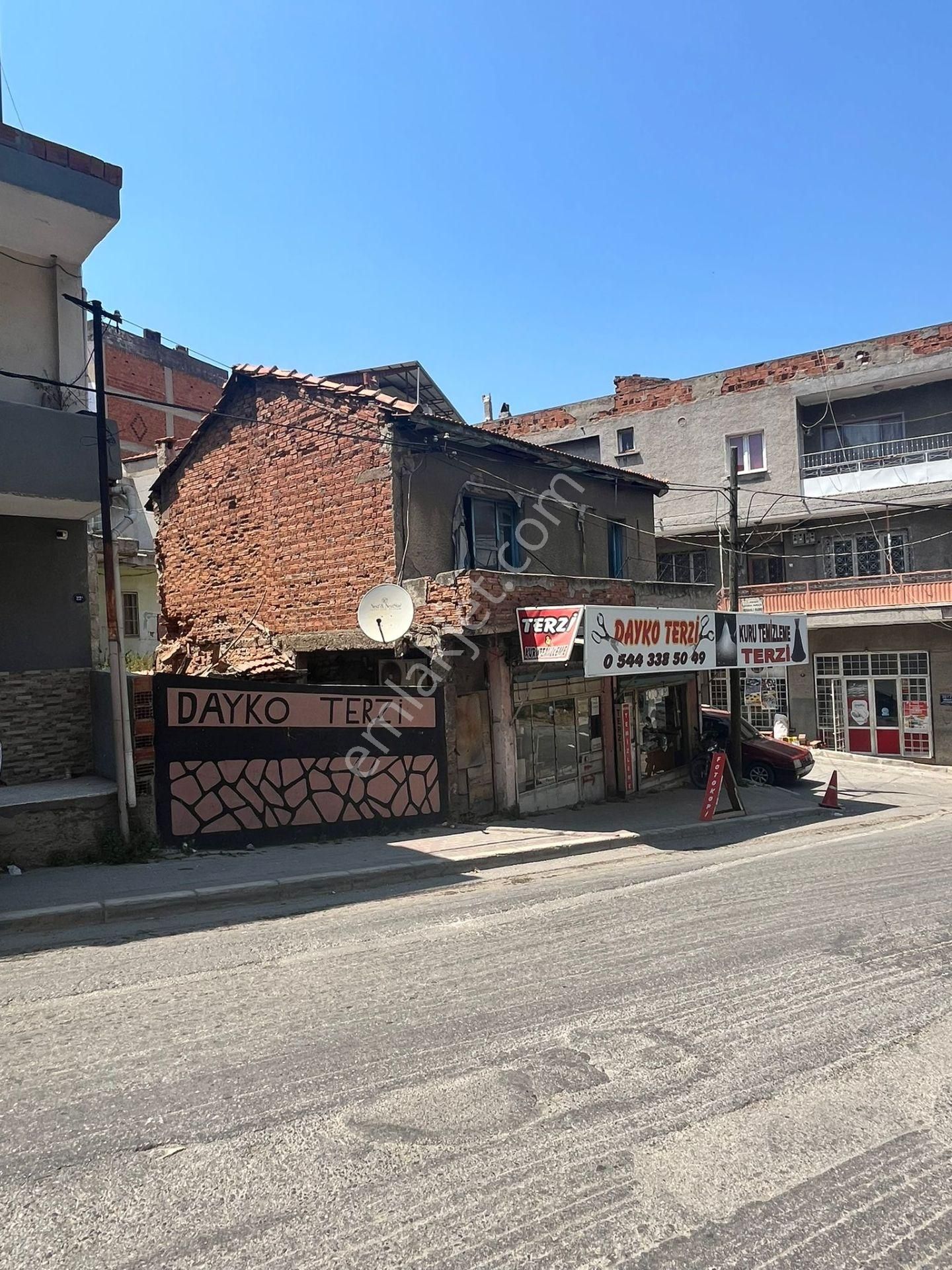 Acil Konak Ferahlı Mahde Ana Yol Üstünde 180m2 İçersinde 2 Ev 1 Dükkanlı Komple Satılık Müstakil Ev - Görsel 2