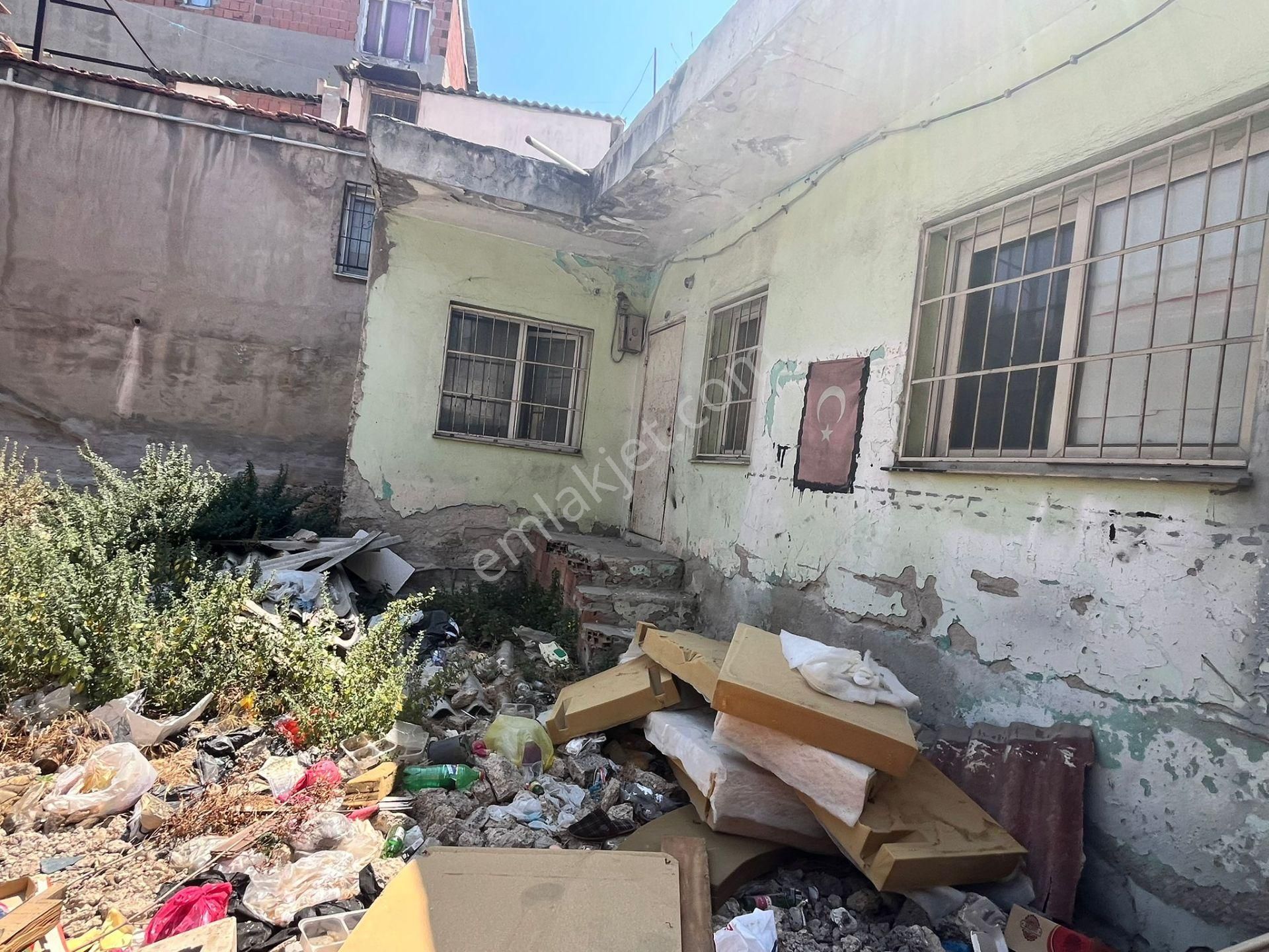 Acil Konak Ferahlı Mahde Ana Yol Üstünde 180m2 İçersinde 2 Ev 1 Dükkanlı Komple Satılık Müstakil Ev - Görsel 10