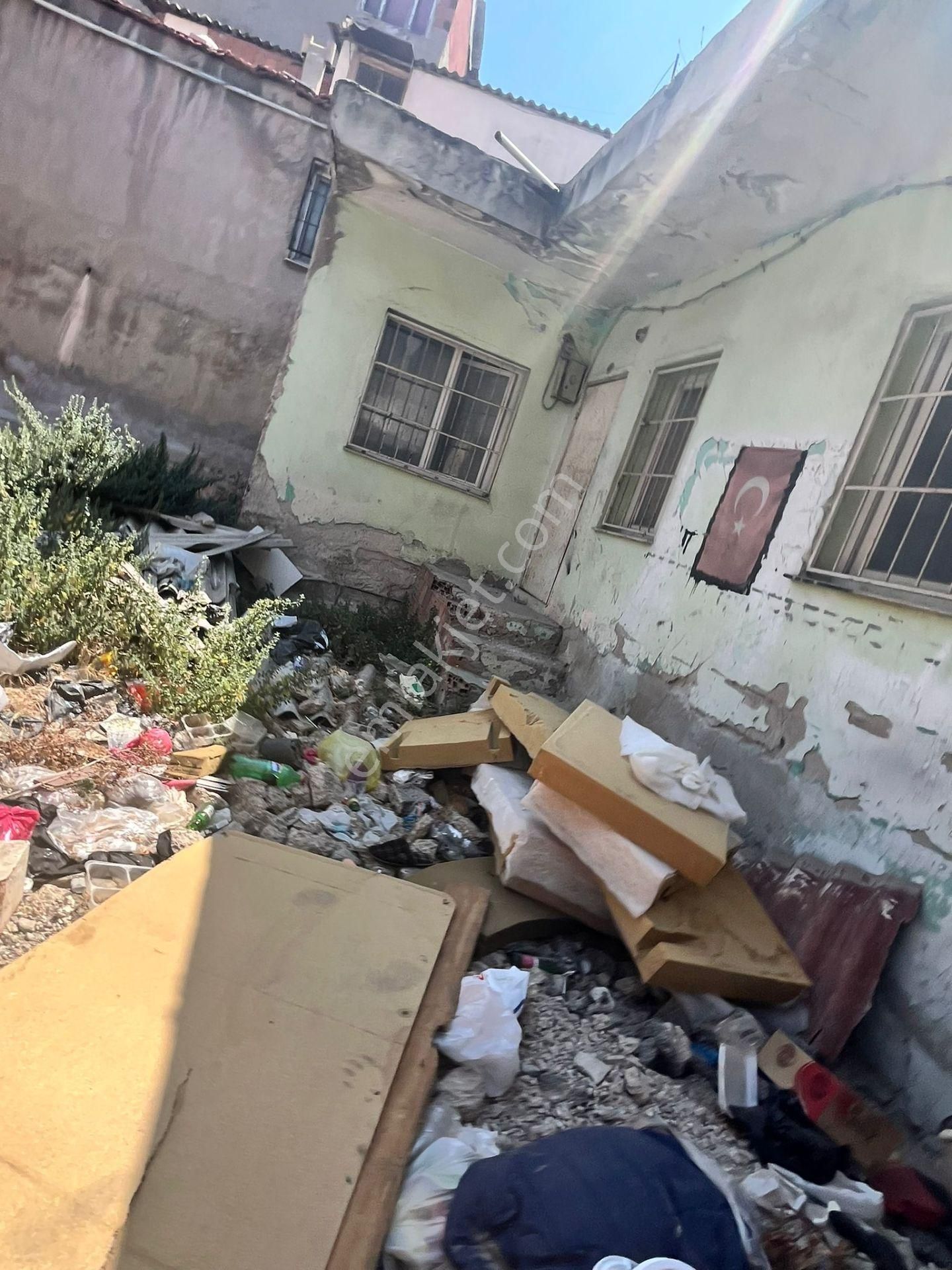 Acil Konak Ferahlı Mahde Ana Yol Üstünde 180m2 İçersinde 2 Ev 1 Dükkanlı Komple Satılık Müstakil Ev - Görsel 9