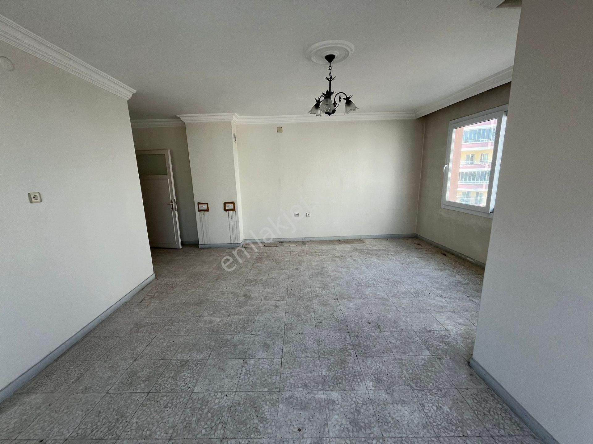 Ergünden Hürriyette Sitede Fırsatlık Satılık Asansörlü 3+1 Daire