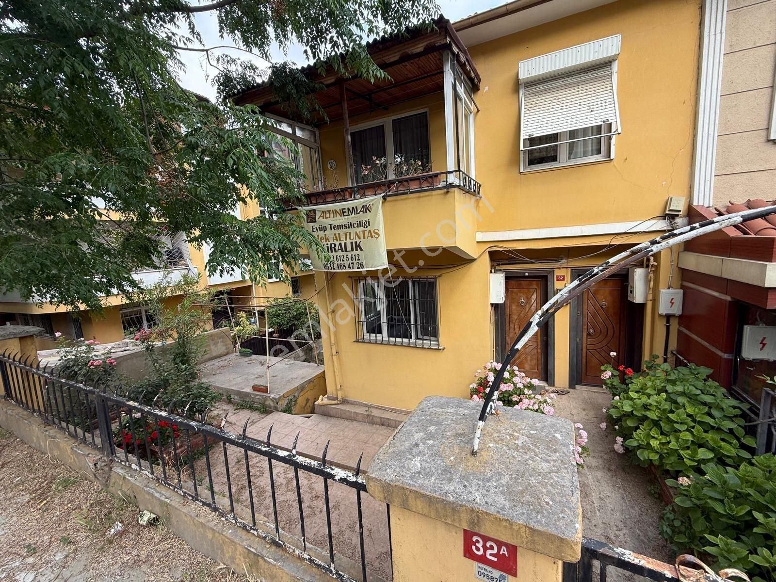 Eyüpsultan Topçular Mahallesinde Kiralık Müstakil Ev