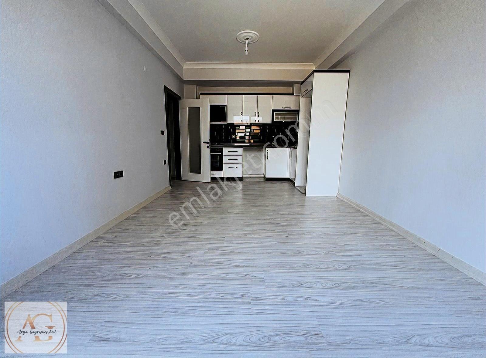 Arya Gayrimenkul'den Satılık 3+1 Doğalgazlı Dubleks Daire - Görsel 3