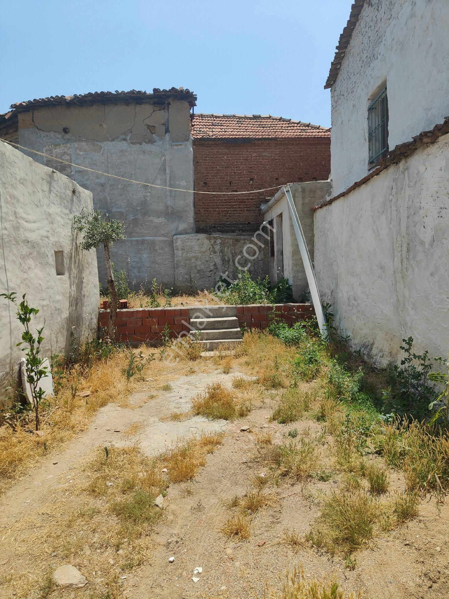 Bayındır Camı Mah Satılık Arsa