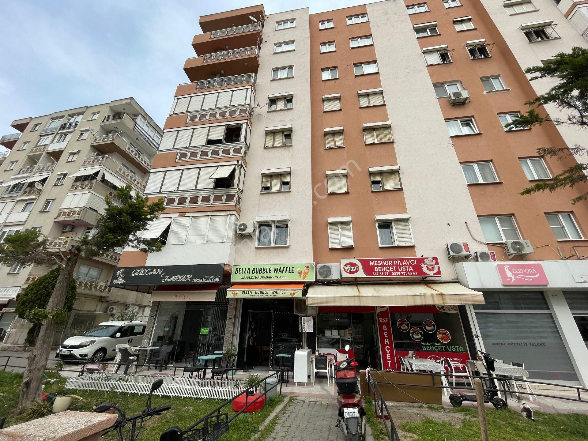 Bayraklı Mansuroğlunda Yatırımlık Yüksek Kira Getirili Dükkan