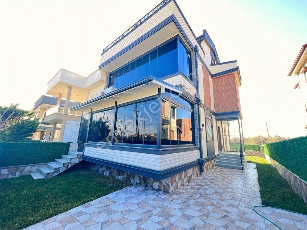 Akçay Aras Emlaktan Güre Tahtakuşlarda Müstakil 4+1 Denize 400 Metre