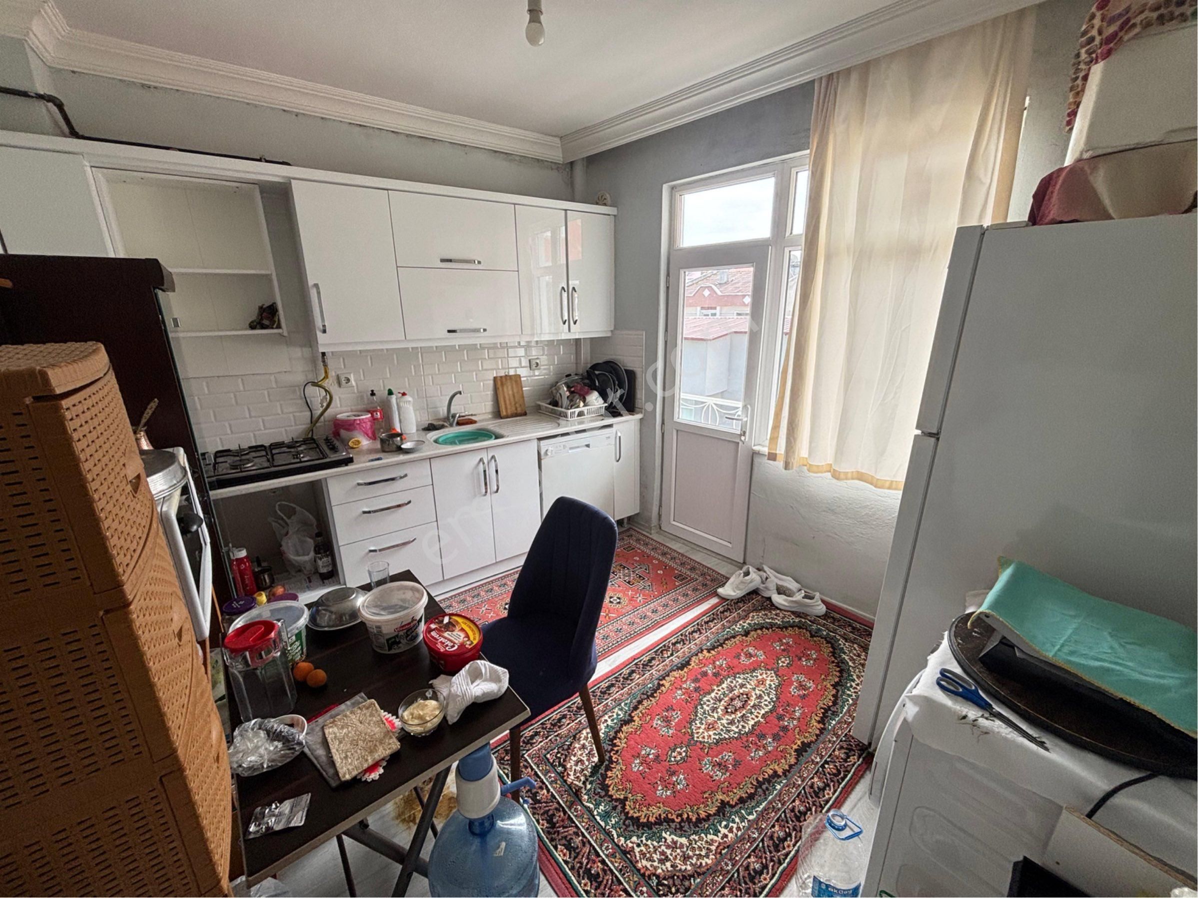 Furkan Emlaktan Selahiye Mh. 3+1 2.kat 120m2 Çift Balkonlu Dış Cepheli Fırsat Daire