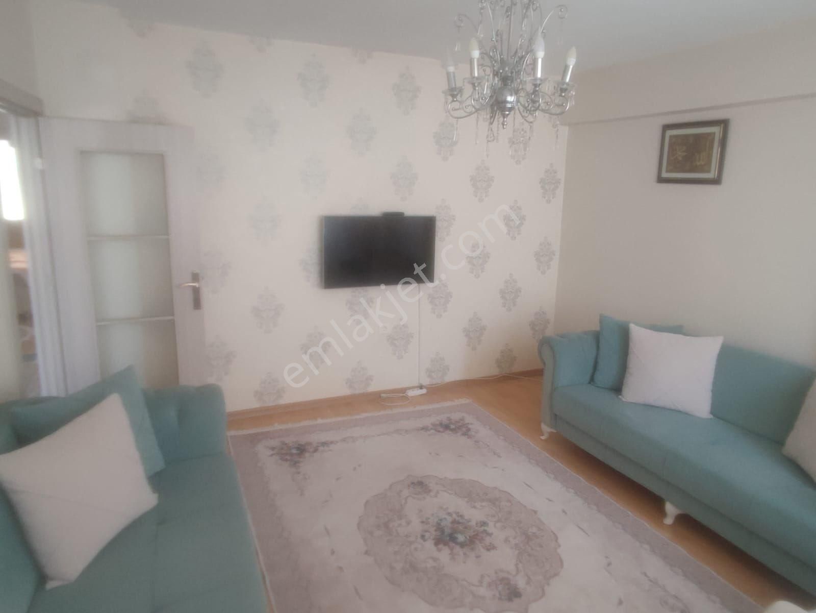 S.evler Merkezde Metrobüse 4dk.2+1 90m2 Full Eşyalı Lüx Arakat