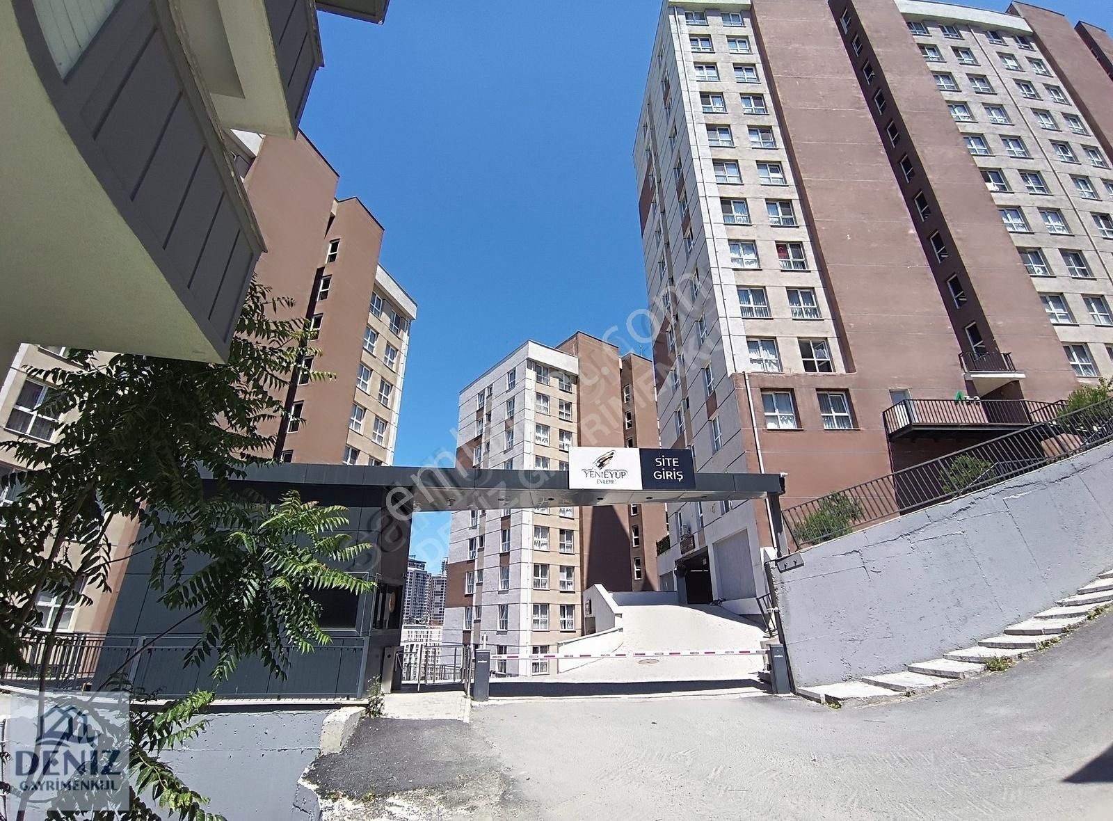 Deniz Gayrimenkulden Yeni Eyüp Evlerinde Kiralık 1+1 65m2 Daire