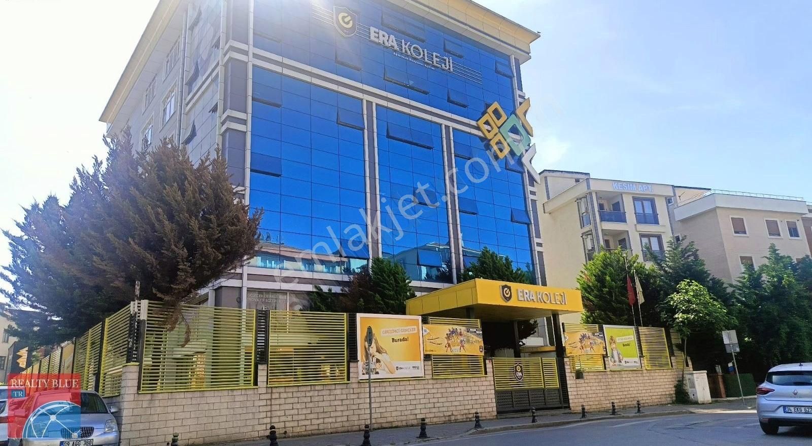 Pendik Yeni Merkez Minibüs Durakları Cadde Cephe Satılık Dükkan