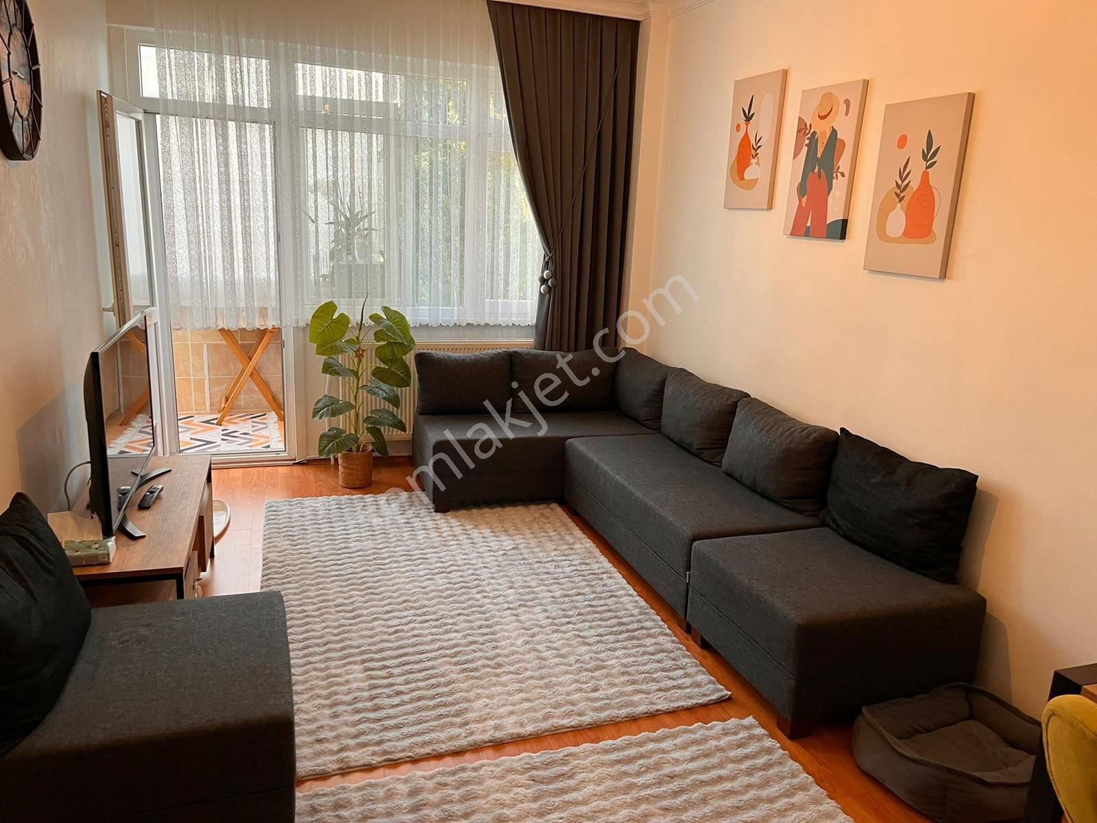 Ecem Emlaktan Kocamustafapaşa Uykudede Yanı 75m2 Temiz Daire