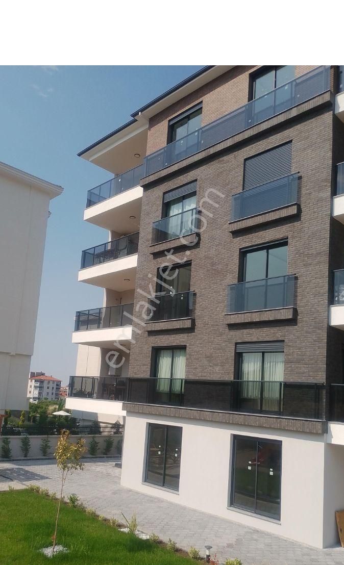 1200 Evlerde Çalışkan Emlaktan Fırsat Daire
