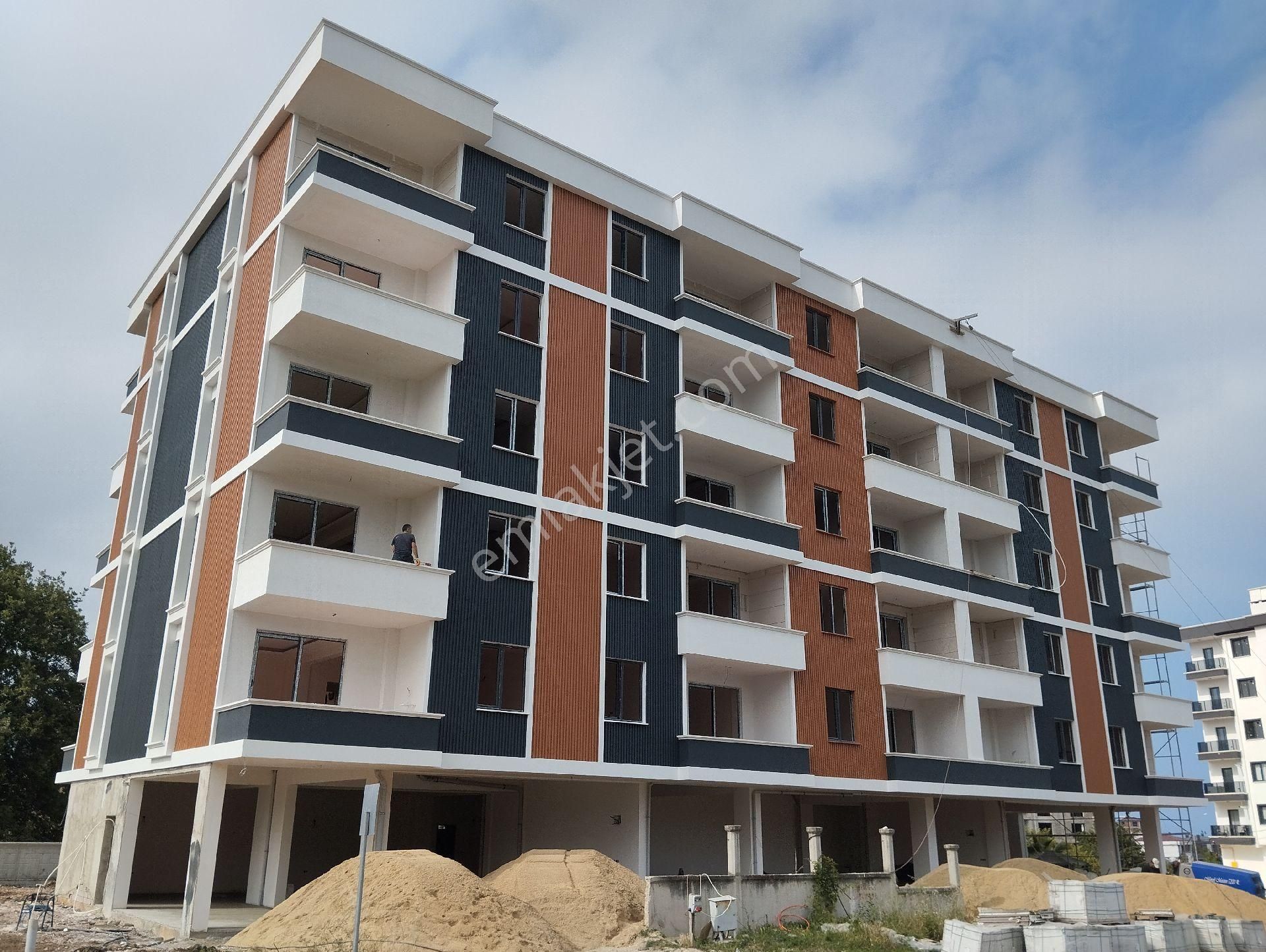 Rakipsiz Büyük Kaliteli 1+1 Daireler