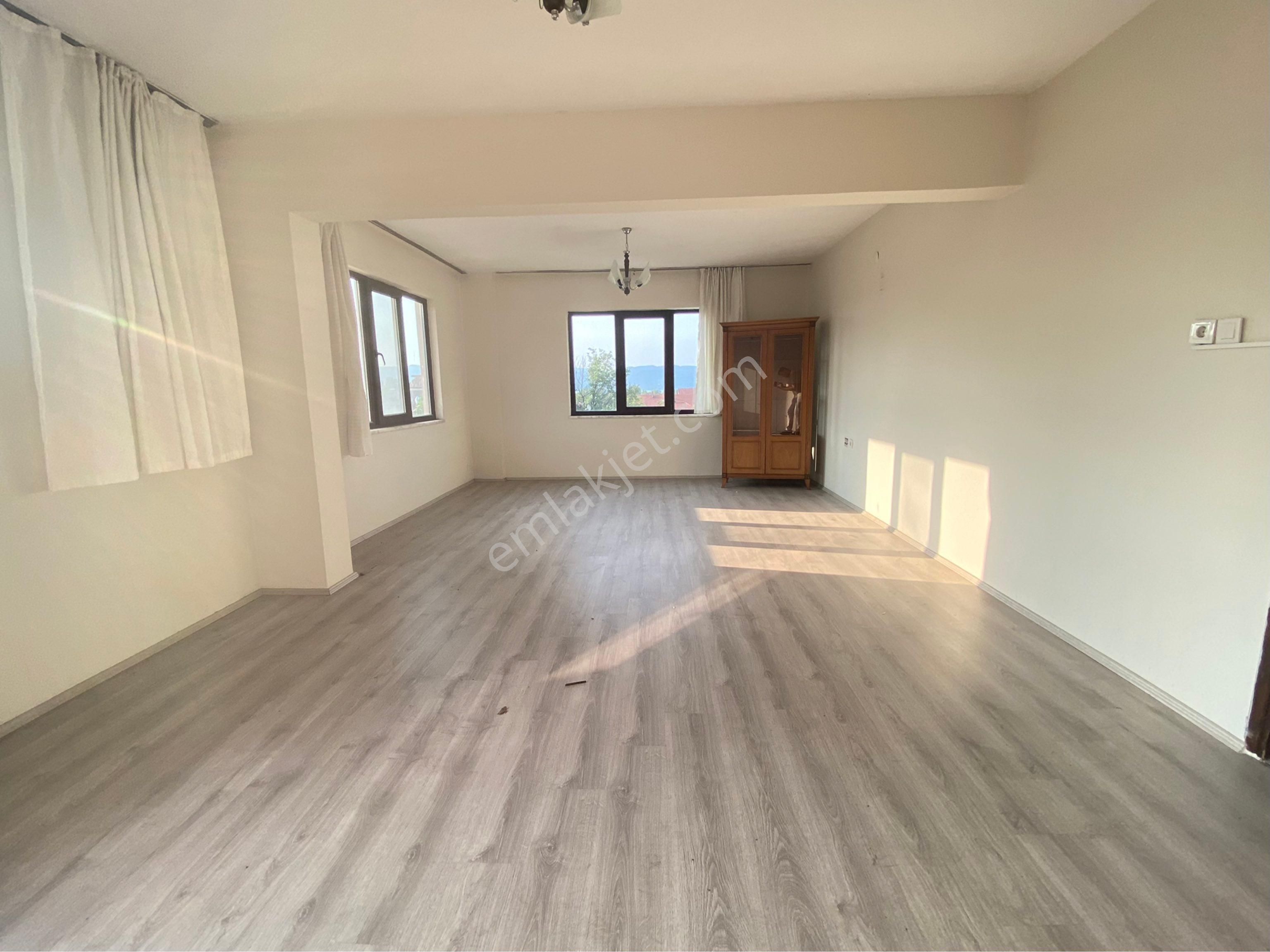 Sapanca Merkez Çayiçi Mah. 593 M2 Arsa İçinde Göl Manzaralı Bir Dükkan Üç Daireden Satılık Mülk - Görsel 19