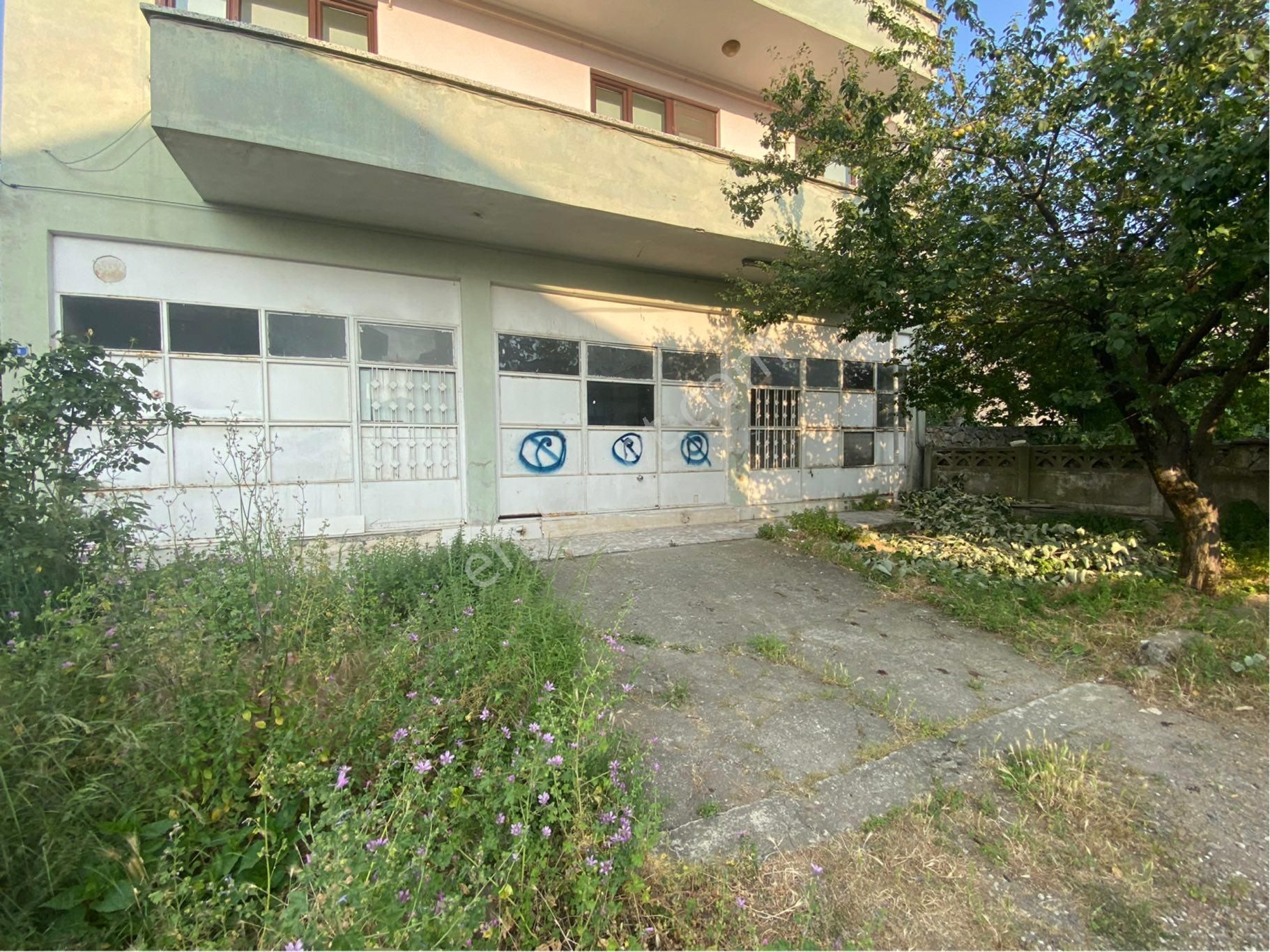 Sapanca Merkez Çayiçi Mah. 593 M2 Arsa İçinde Göl Manzaralı Bir Dükkan Üç Daireden Satılık Mülk - Görsel 11