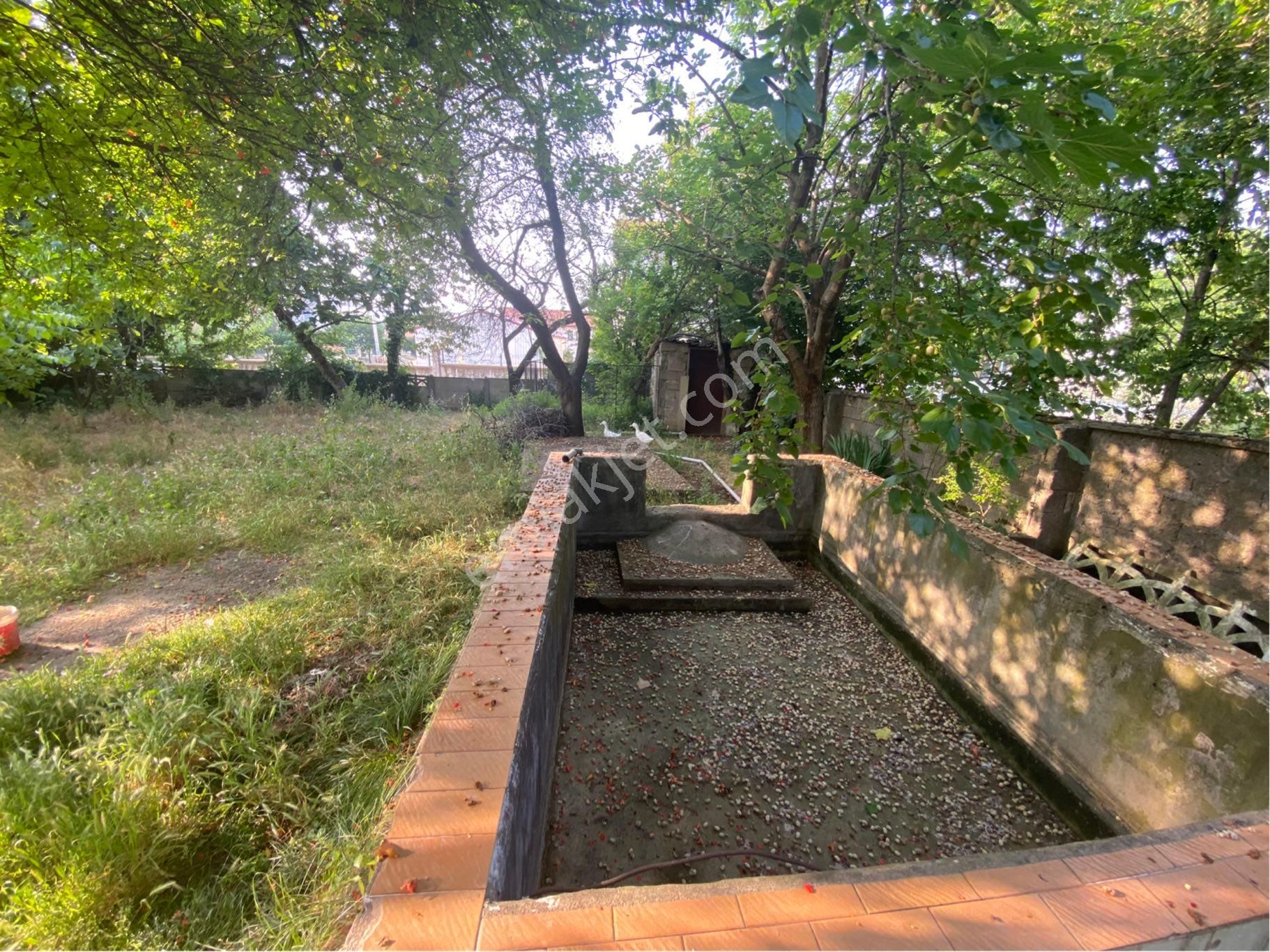 Sapanca Merkez Çayiçi Mah. 593 M2 Arsa İçinde Göl Manzaralı Bir Dükkan Üç Daireden Satılık Mülk - Görsel 12