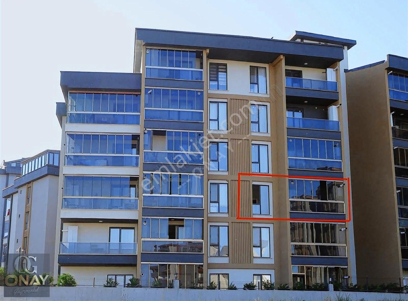 Onay 'dan Tepe 'de Satılık 1+1 Daire Happy Life 1 Sitesinde