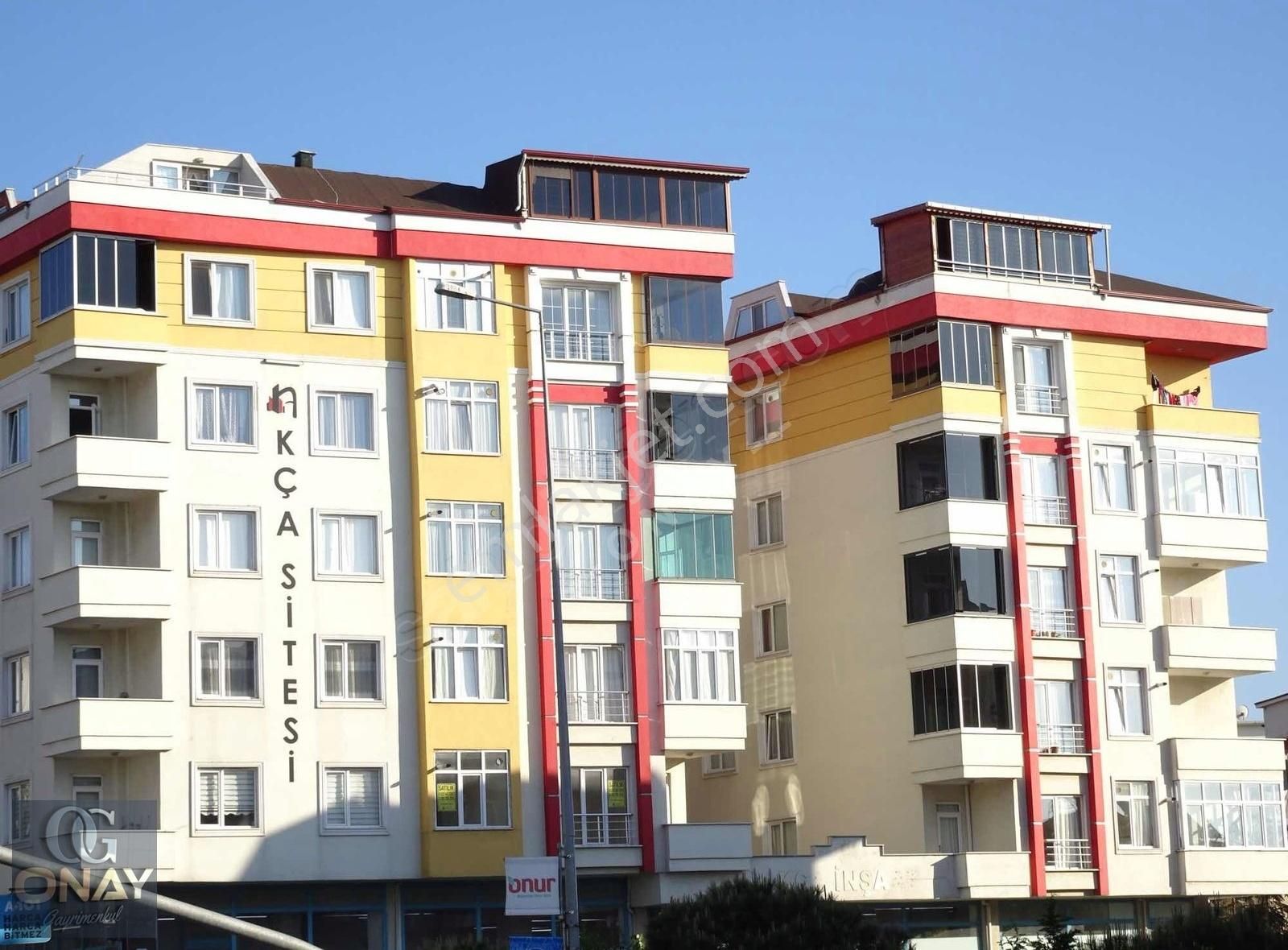 Onay 'dan Ana Cadde Üzerinde Acil 5+2 Ultra Geniş Dubleks