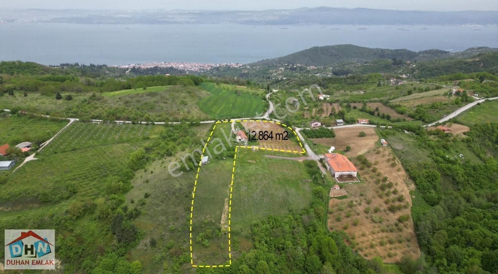 Duhan Emlak'tan Karamürsel'de Kısmı Deniz Manzaralı Bahçe