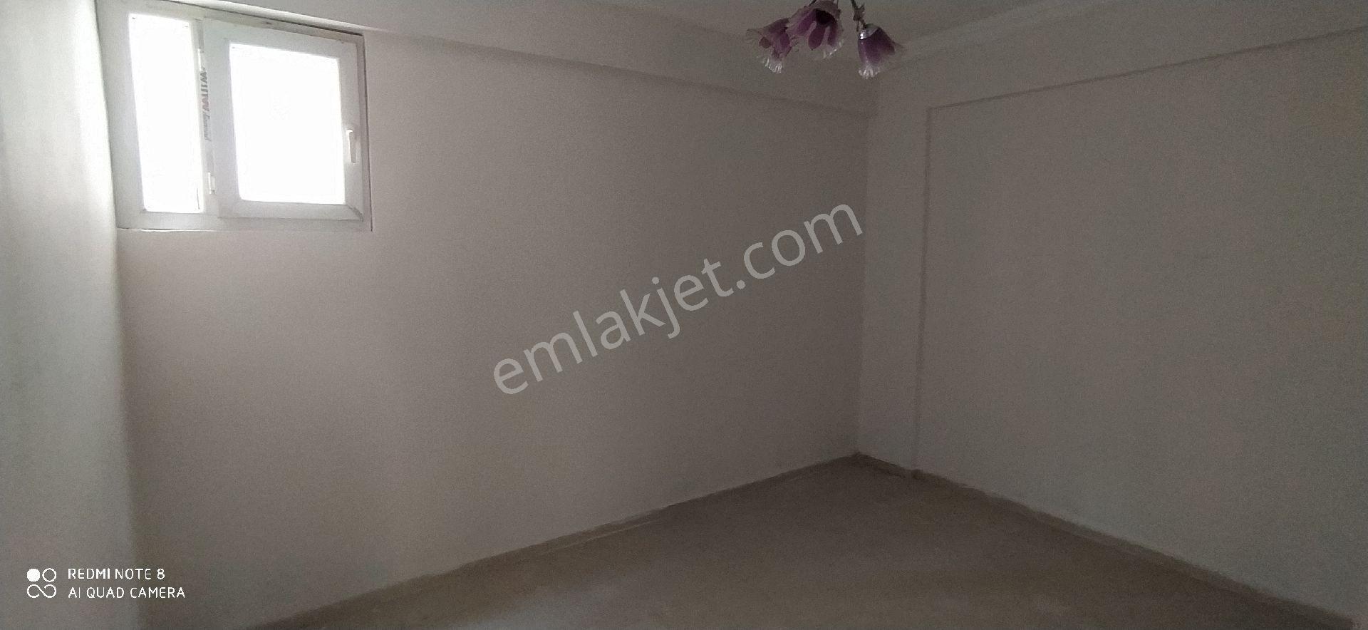 Eryavuz Dan Bağlarbaşında 2+1 Odalı,geniş Ferah Daire - Görsel 12