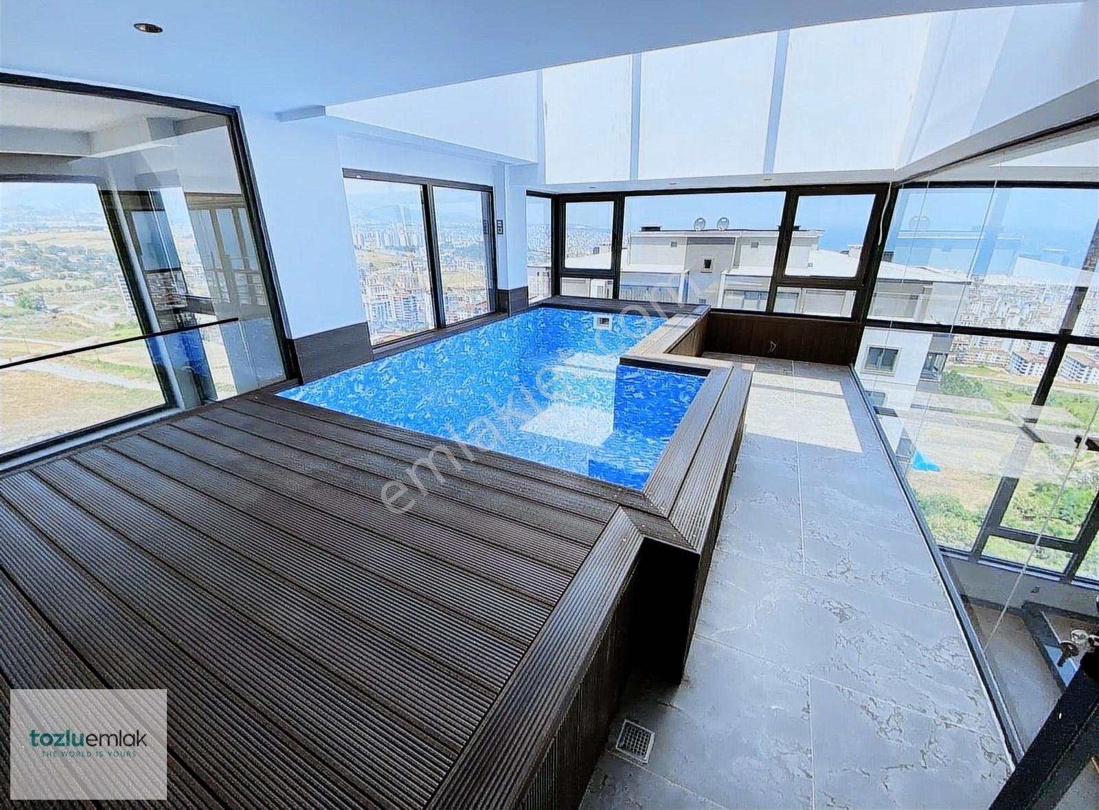 Tozluemlak'tan 300m² Özel Penthouse Havuzlu Daire