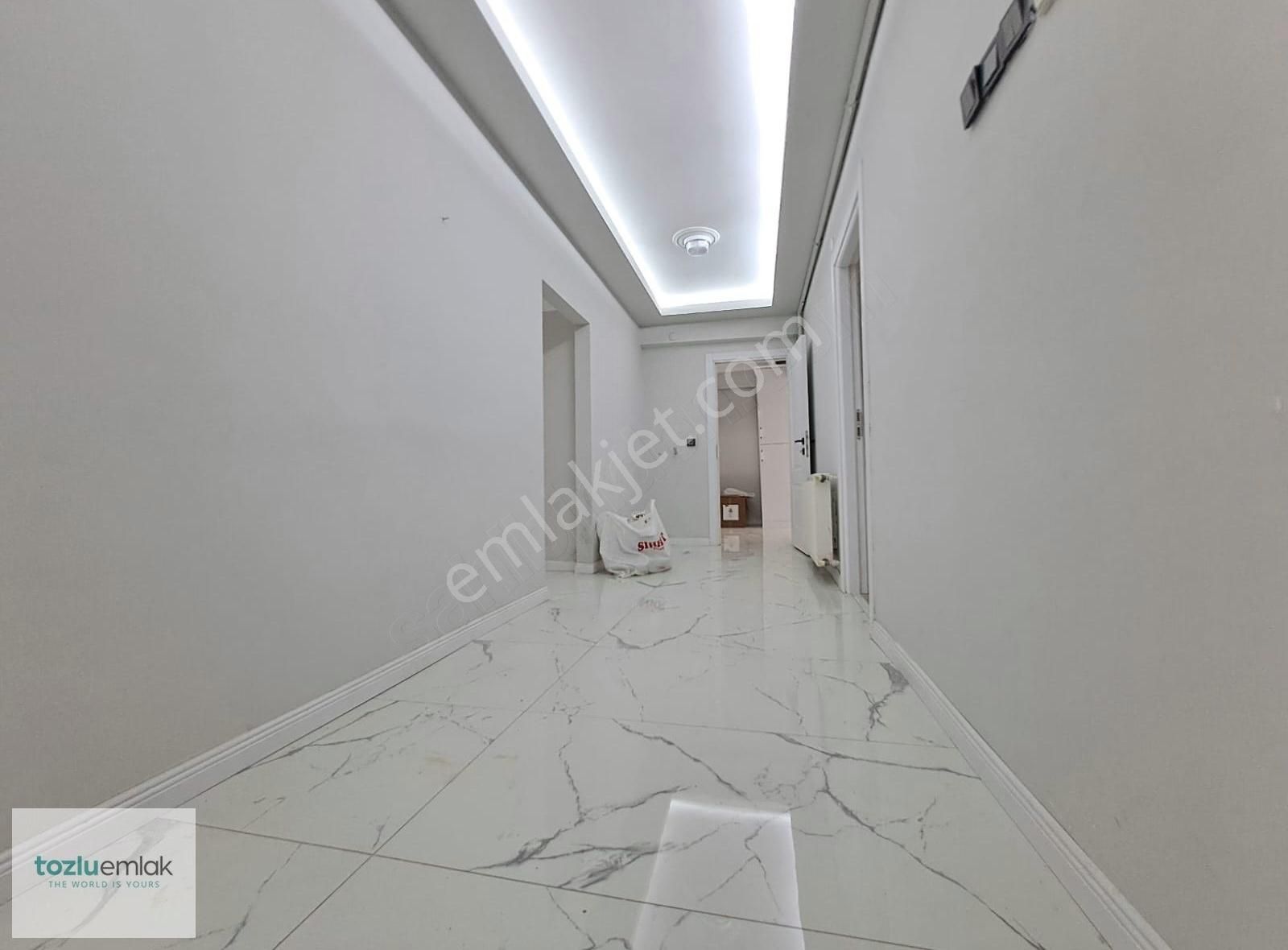 Tozluemlak'tan Acill Şehir Merkezinde Satılık 3+1 Daire